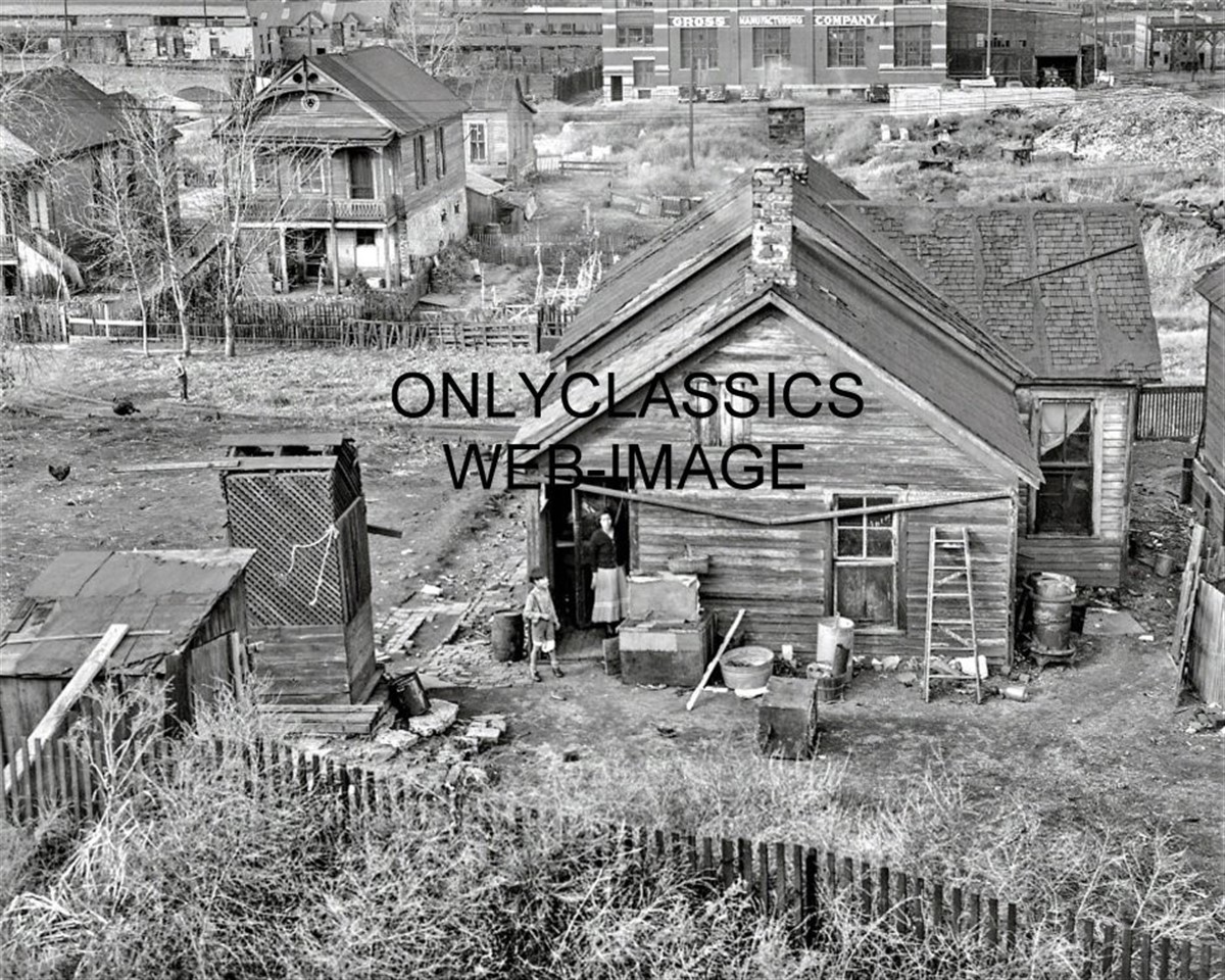 1938 DILAPIDATED HOUSES BESIDE RAILROAD TRAIN TRACKS 8x10 PHOTO OMAHA, NEBRASKA