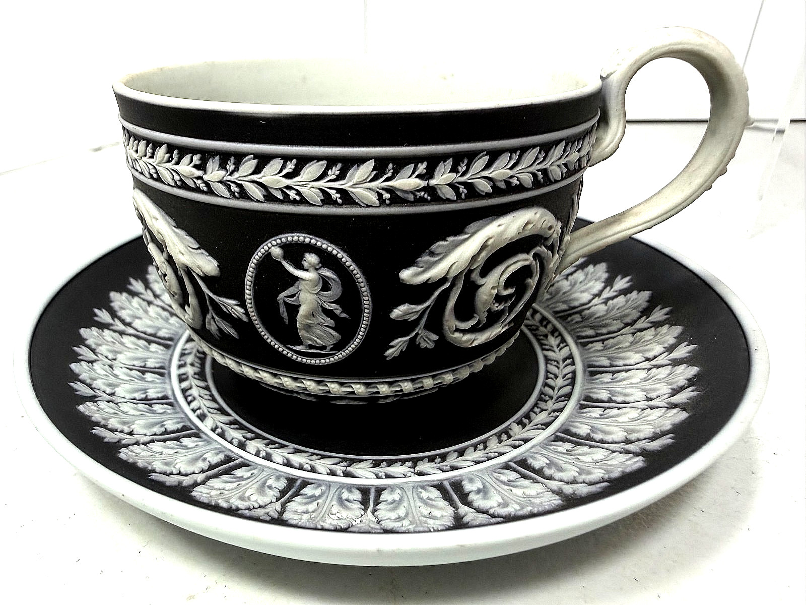 Rare - 19th C. - Wedgwood Black Dip Jasperware - Rubin Coll - Classical Neo Fig.