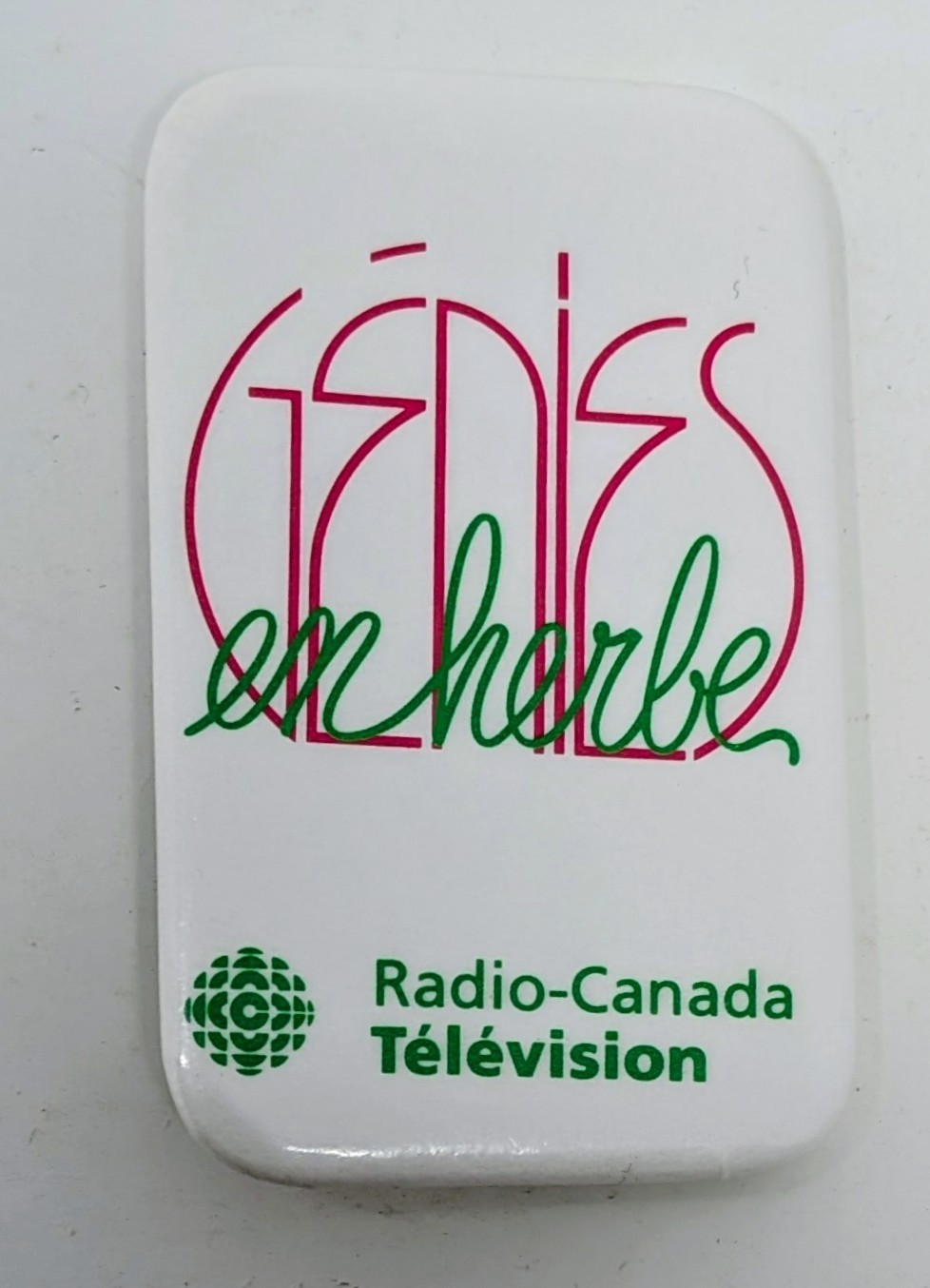 Vintage Génies en Herbe Radio-Canada TV Pinback Button - Quebec Quiz Show Vintage Génies en Herbe Radio-Canada TV Pinback Button - Quebec Quiz Show