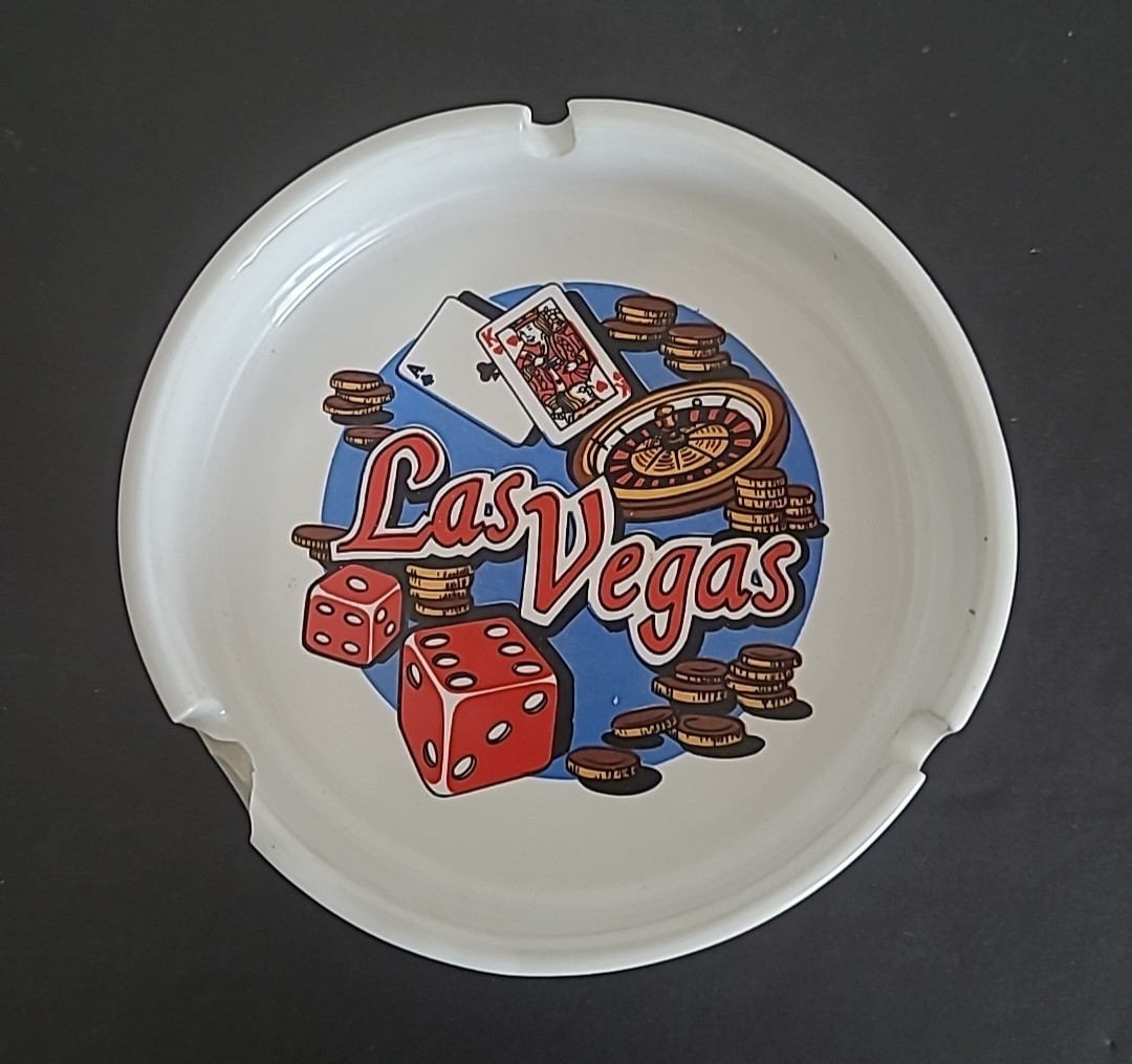 Vintage 1989 LAS VEGAS NEVADA RARE Cards DICE CERAMIC ASHTRAY Vintage 1989 LAS VEGAS NEVADA RARE Cards DICE CERAMIC ASHTRAY