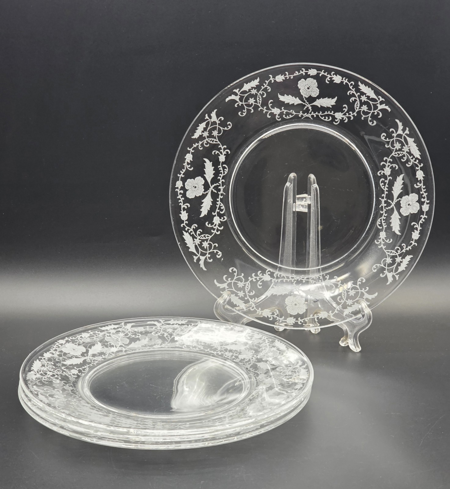 4 Vintage Fostoria Shirley Glass Dinner Plates 9.5 Inch 