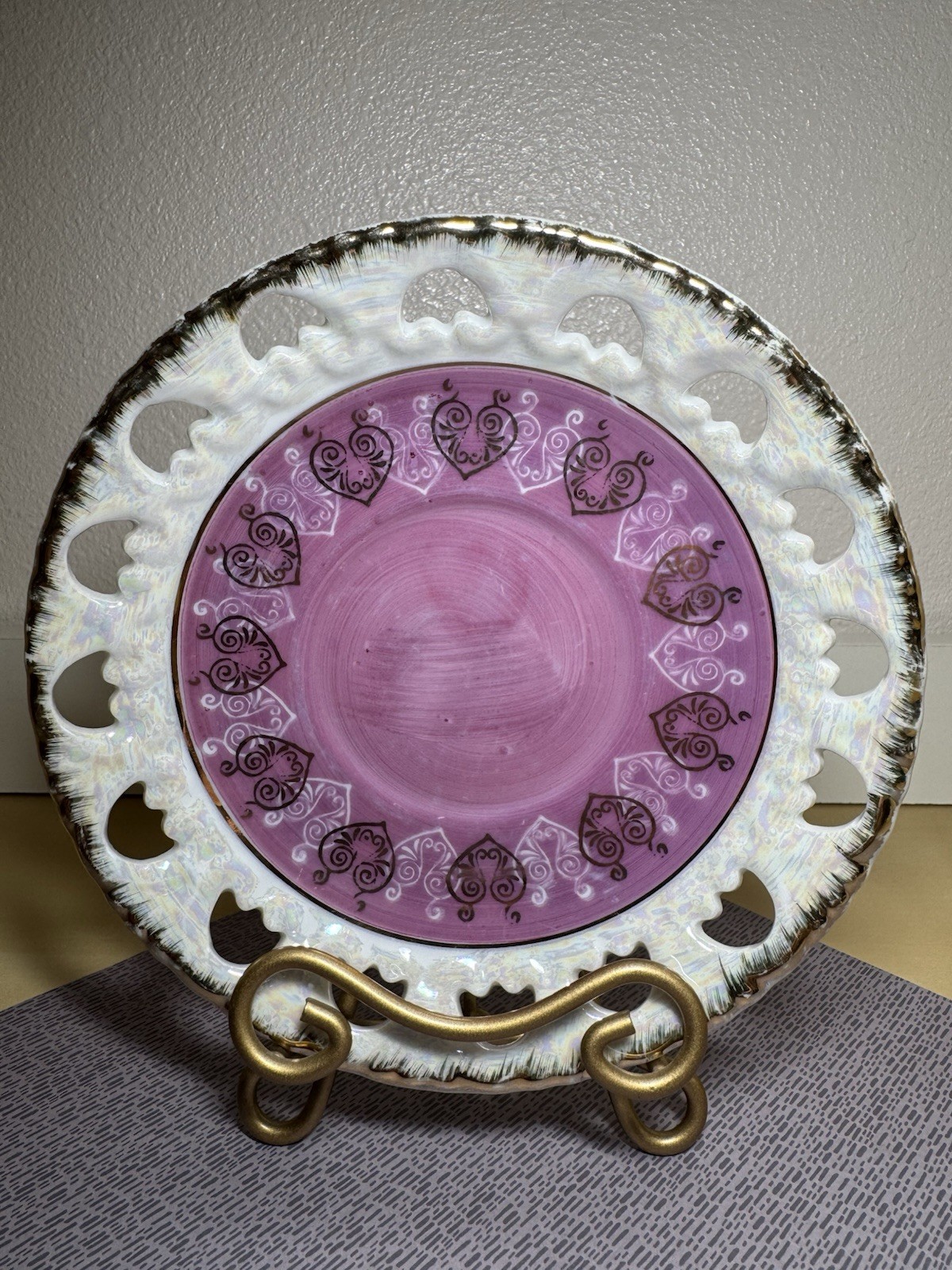 Victorian Style Pink Hearts 6” Lusterware Scalloped Pierced W/ Hanging Holes Victorian Style Pink Hearts 6” Lusterware Scalloped Pierced W/ Hanging Holes