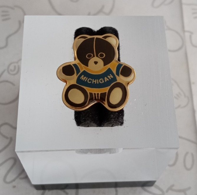 The University of Michigan Teddy Bear McCloud Enamel Lapel Pin Vintage