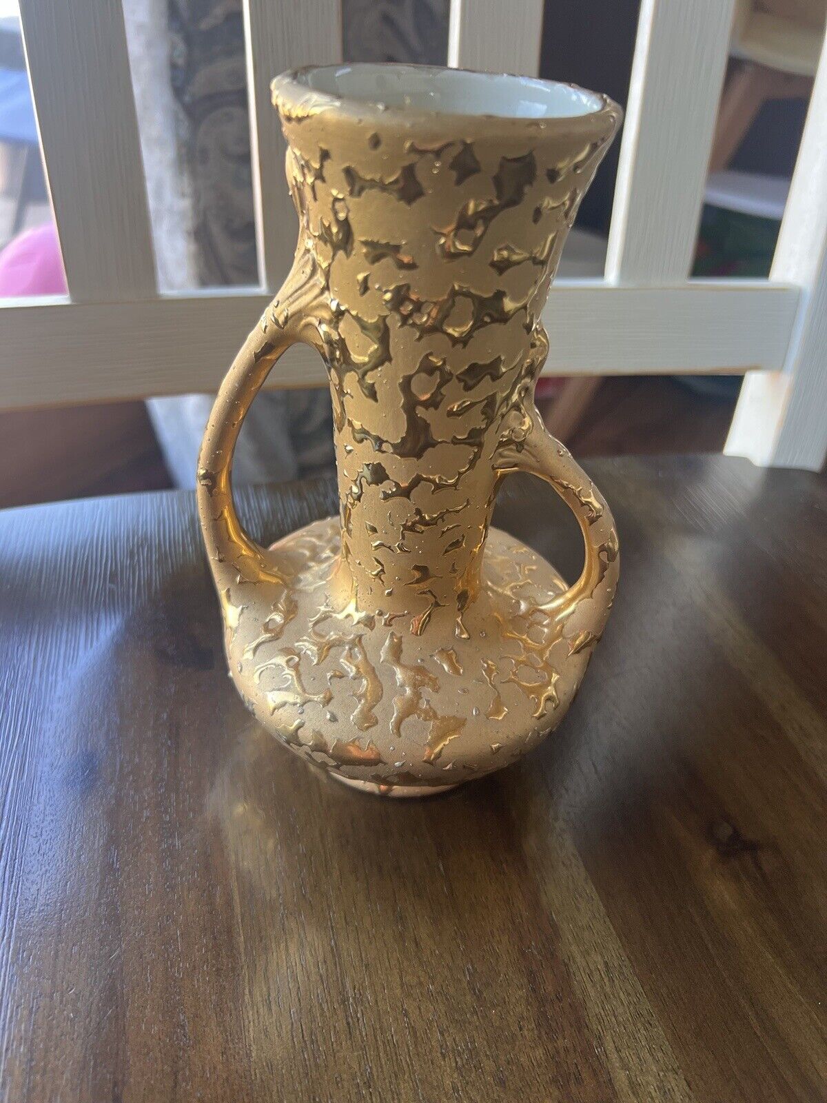 8” Weeping Bright 22K Gold Hand Decorated Ceramic Amphora Vase Vtg Retro ‌USA 