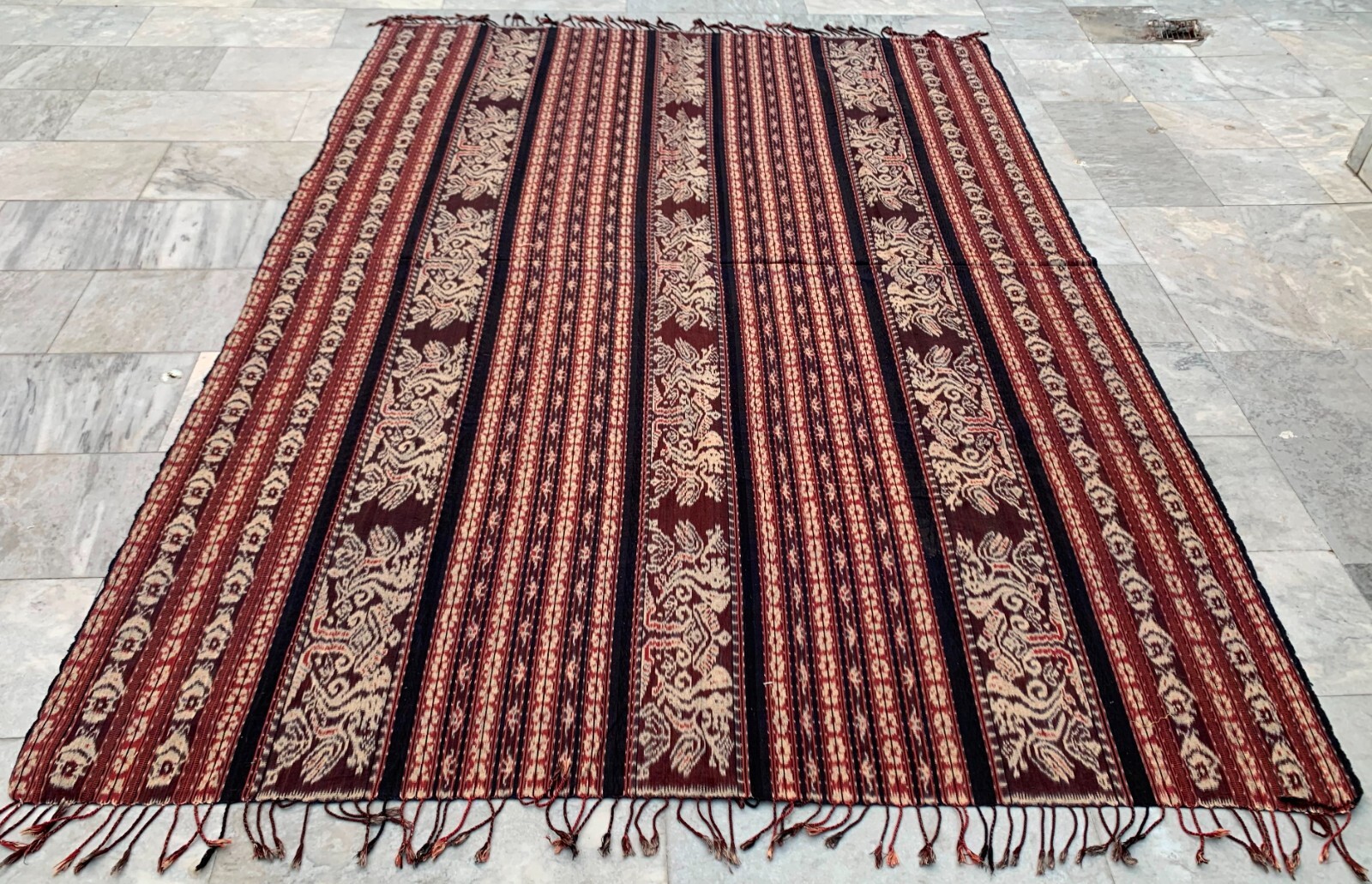 Vintage Hand Woven Indonesian Ikat Cloth West Samba Ikat Textile 6x9ft 