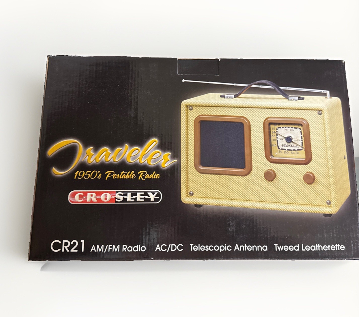 NOS Vintage Crosley Traveler Radio Model CR21 AM FM Radio NEW
