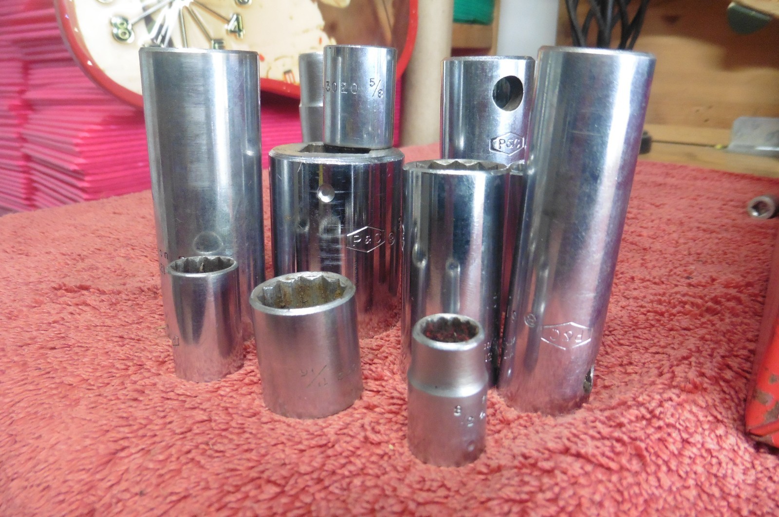 RARE lot of 12 vtg P & C P&C Sockets 1/2\