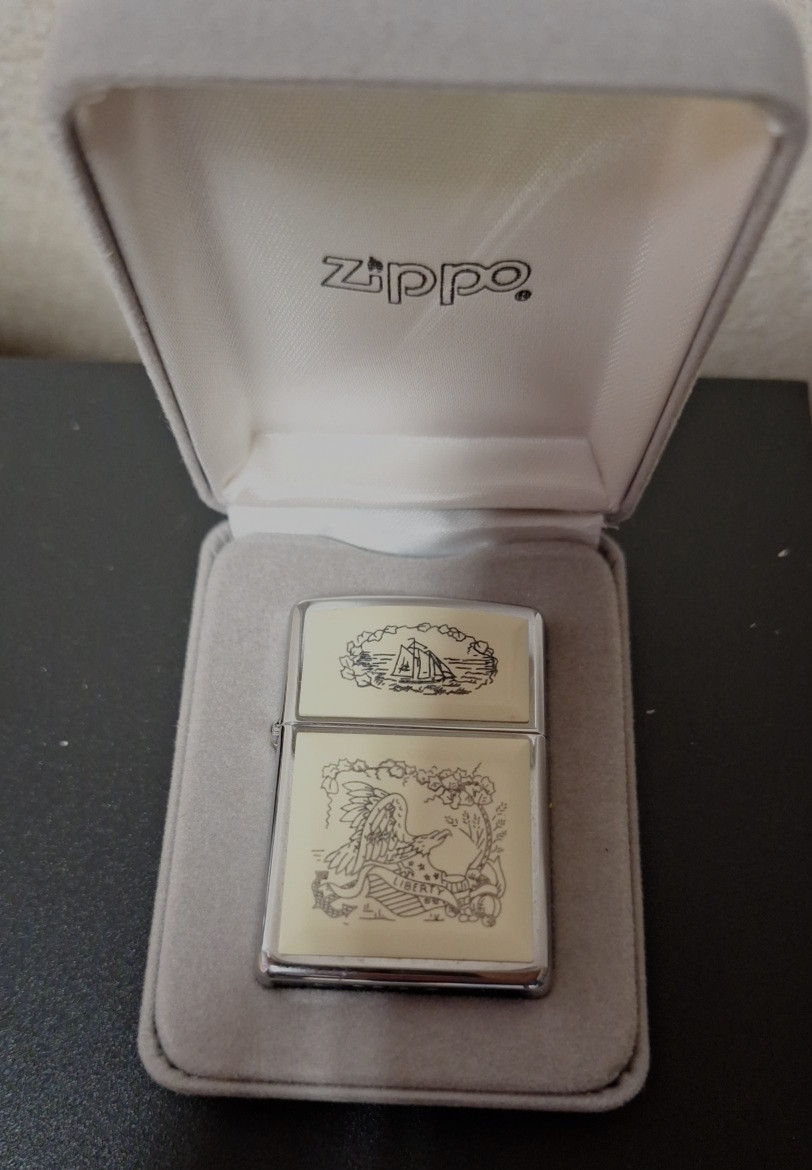 Vtg 1994 Zippo Lighter Scrimshaw Eagle USA w/Box