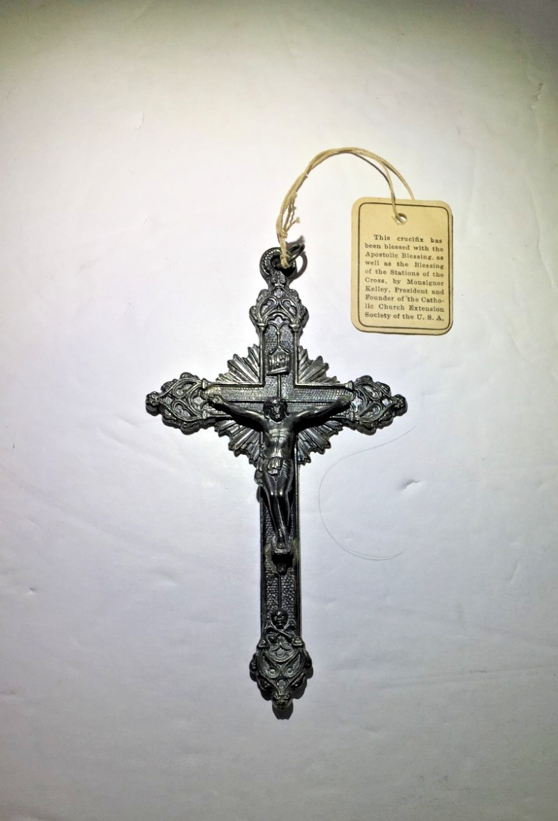 Vtg Catholic 4.5\