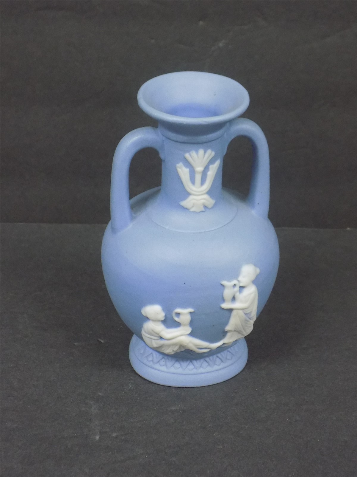 Vintage Wedgewood Blue Jasperware Vase Cherubs 5