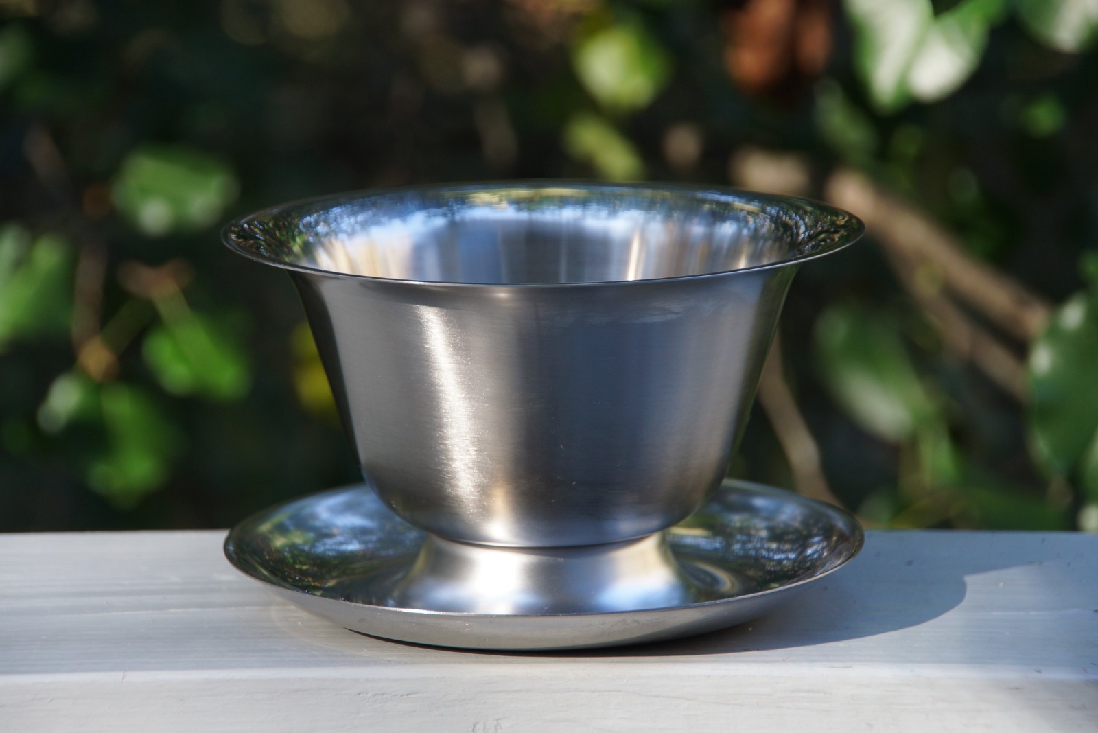 VOLLRATH 6206 Stainless Steel (Sauce, Dip) Bowl Server w/Attached Underplate