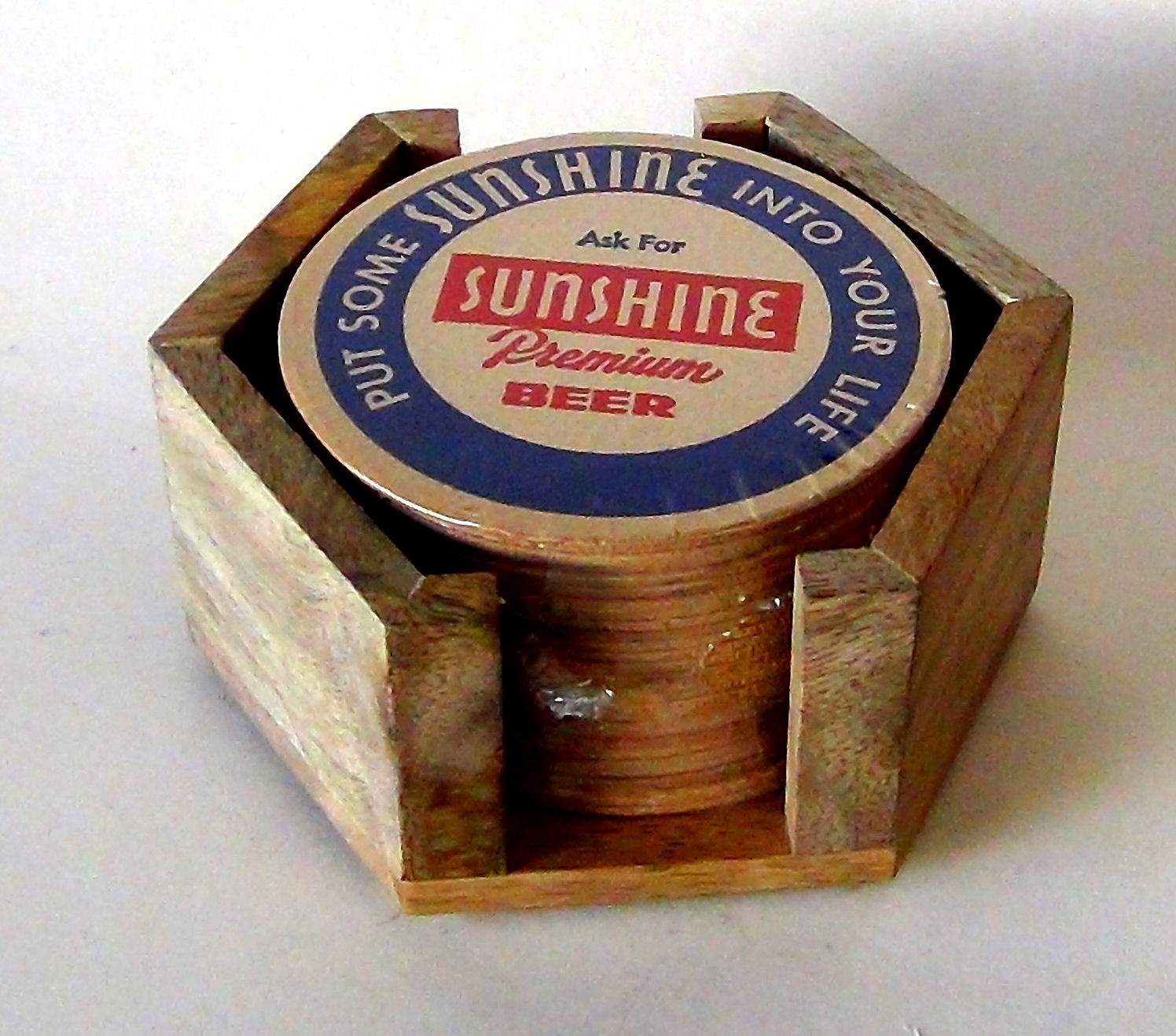 🍺 Vintage Sunshine Premium Beer Coaster Set 25 NOS Reading PA Wood Holder