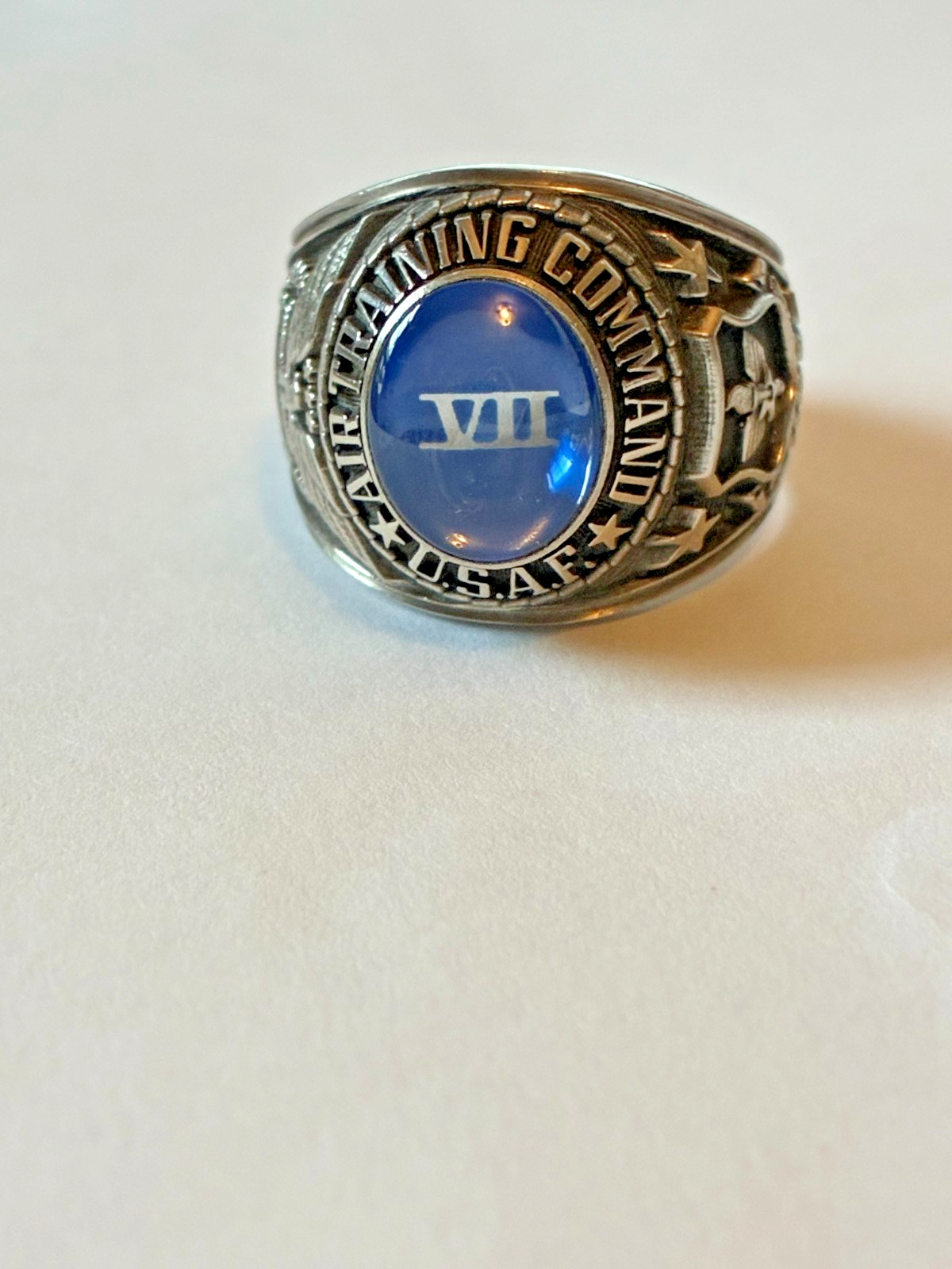 Vintage 1947 US Air Force Academy ring VII in white gold on stone Size 9.5