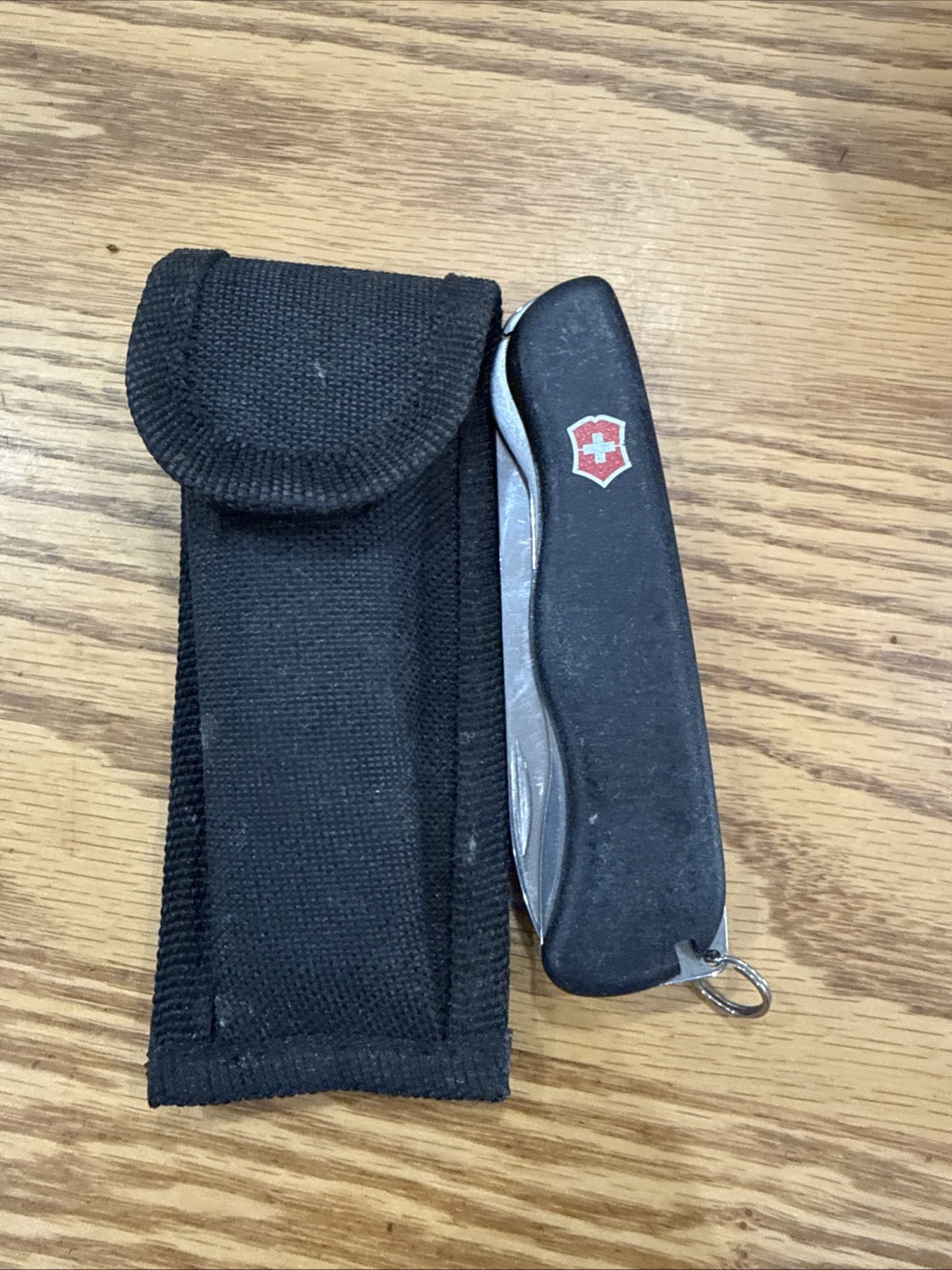 Victorinox Swiss Army Sentinel Single Blade Pocket Knife Black 111mm & Pouch