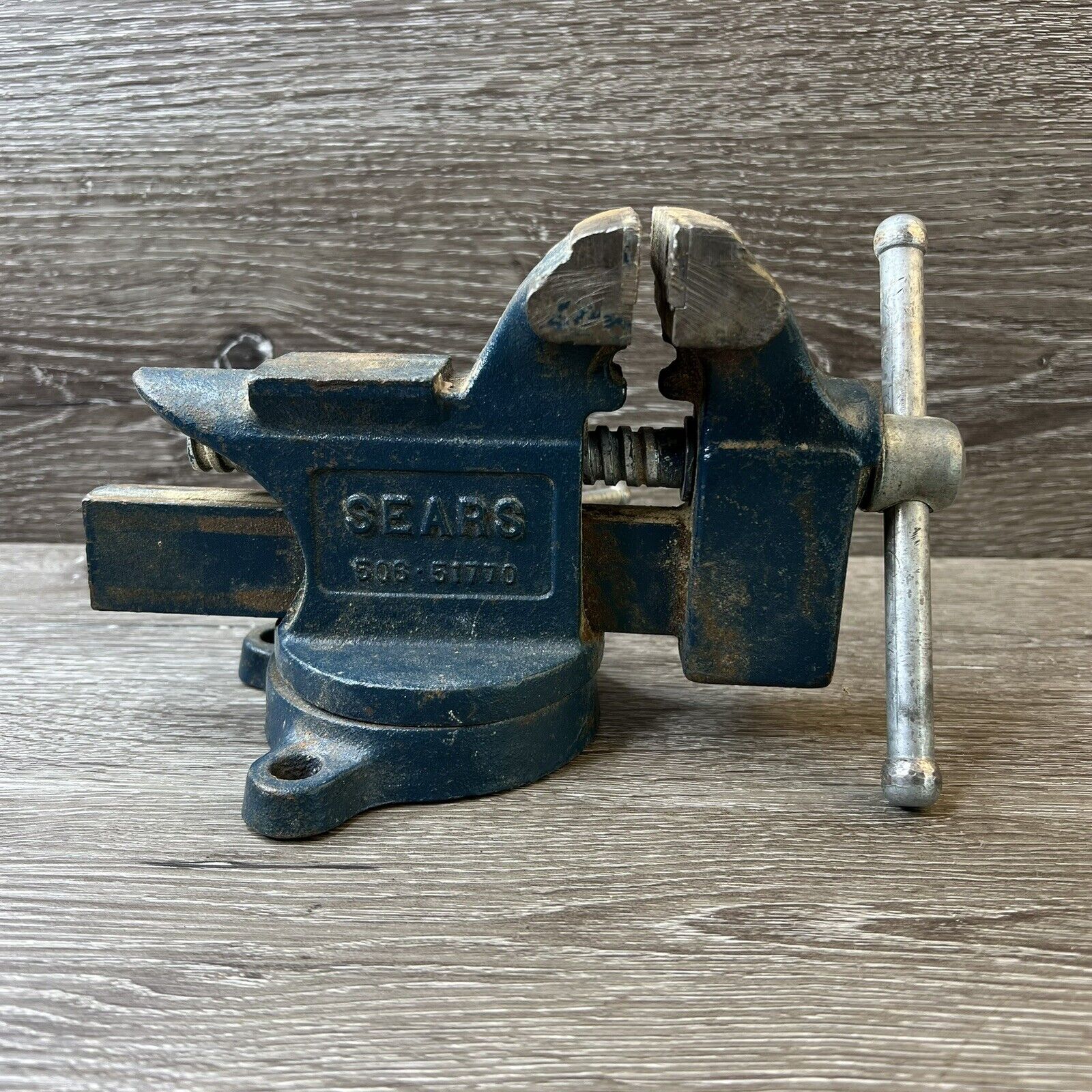Vintage Sears Swivel Bench Top Vise and Anvil 506 51770 3 1/2\