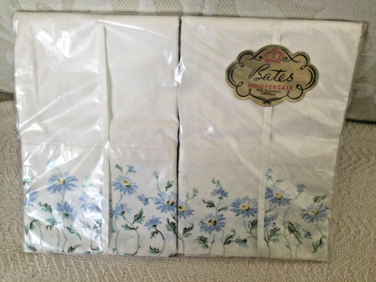 VTG Bates Whispercale Pillowcases Blue Daisy Flower Standard Combed Cotton