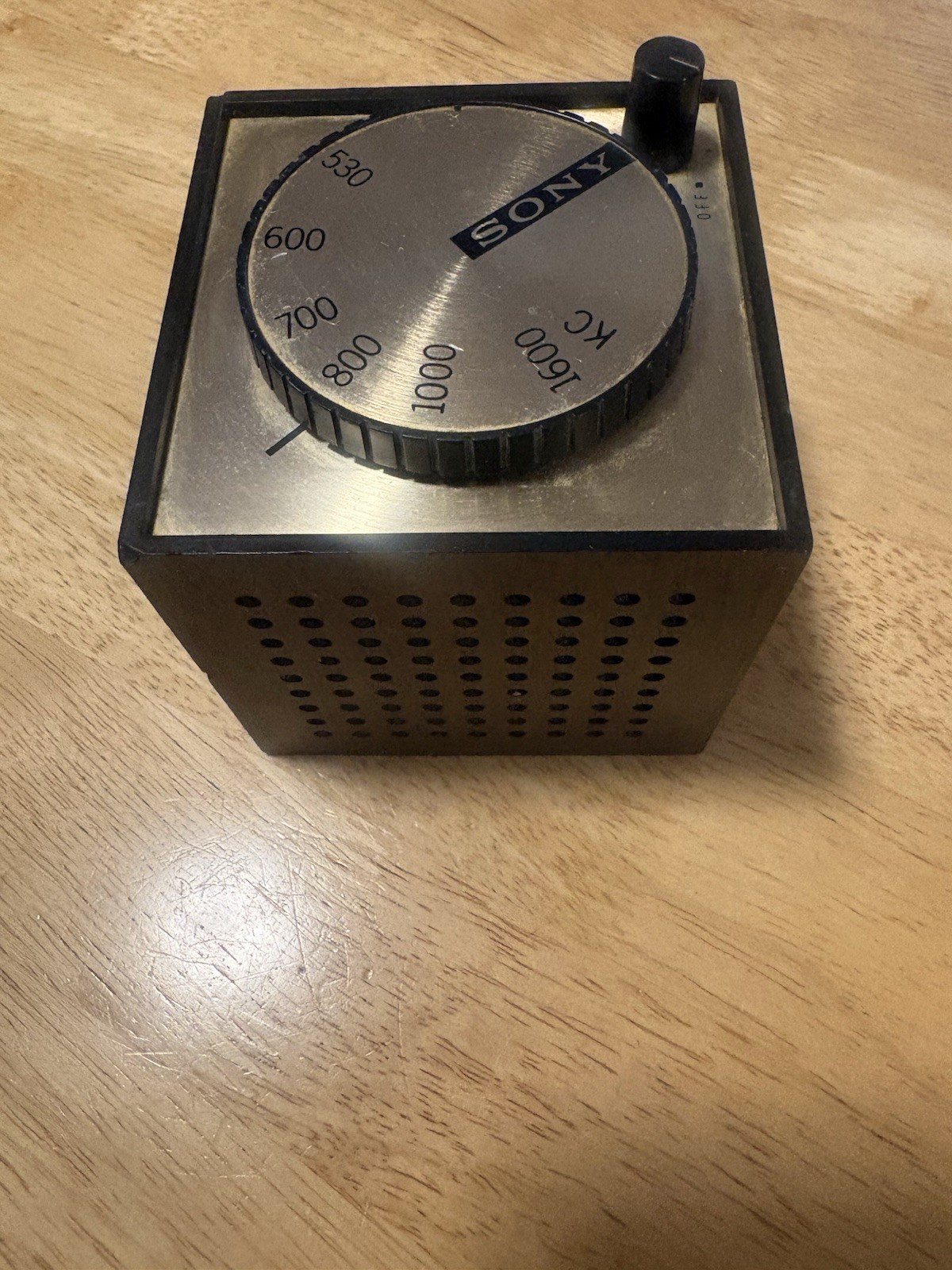 Vintage SONY AM Cube Radio 60's TR-1819 6 Transistor Retro Collectible Portable