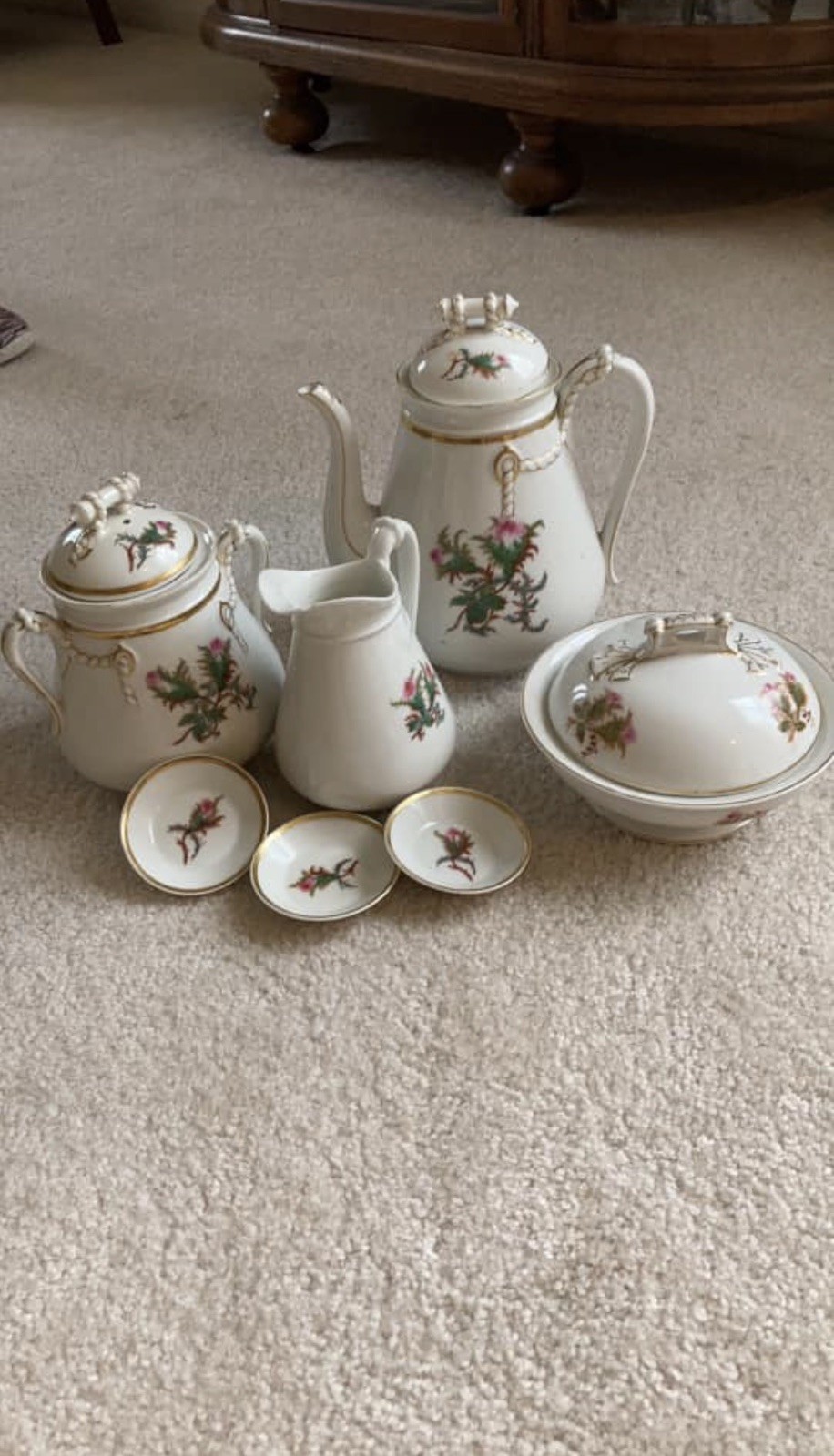 Haviland Limoges - Moss Rose Pattern - Late 1800's - Tea set Haviland Limoges - Moss Rose Pattern - Late 1800's - Tea set