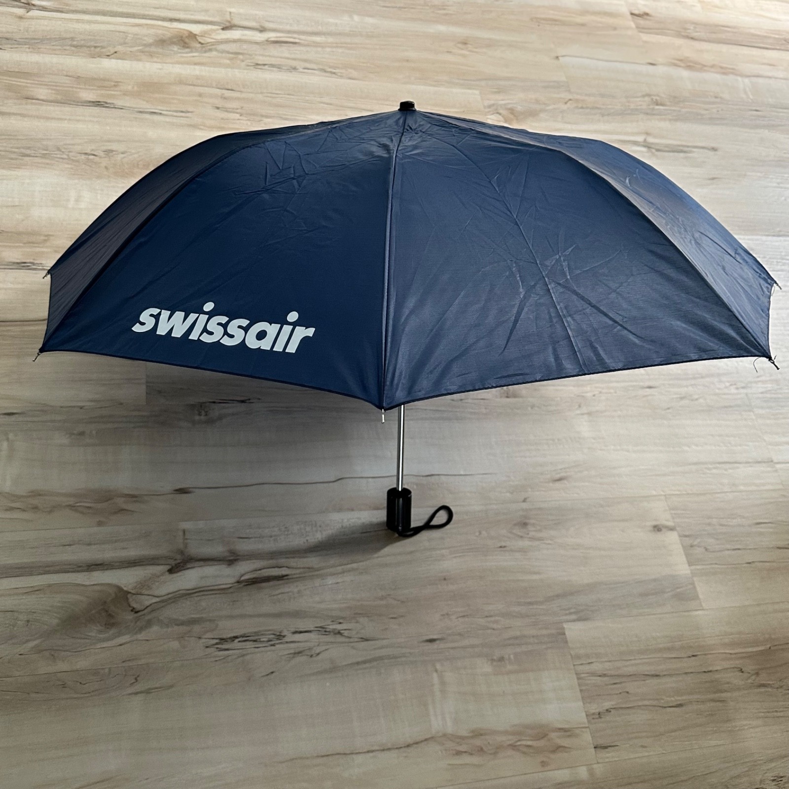 SWISSAIR *NEW* Get Rain Navy Blue Collapsable Travel Umbrella