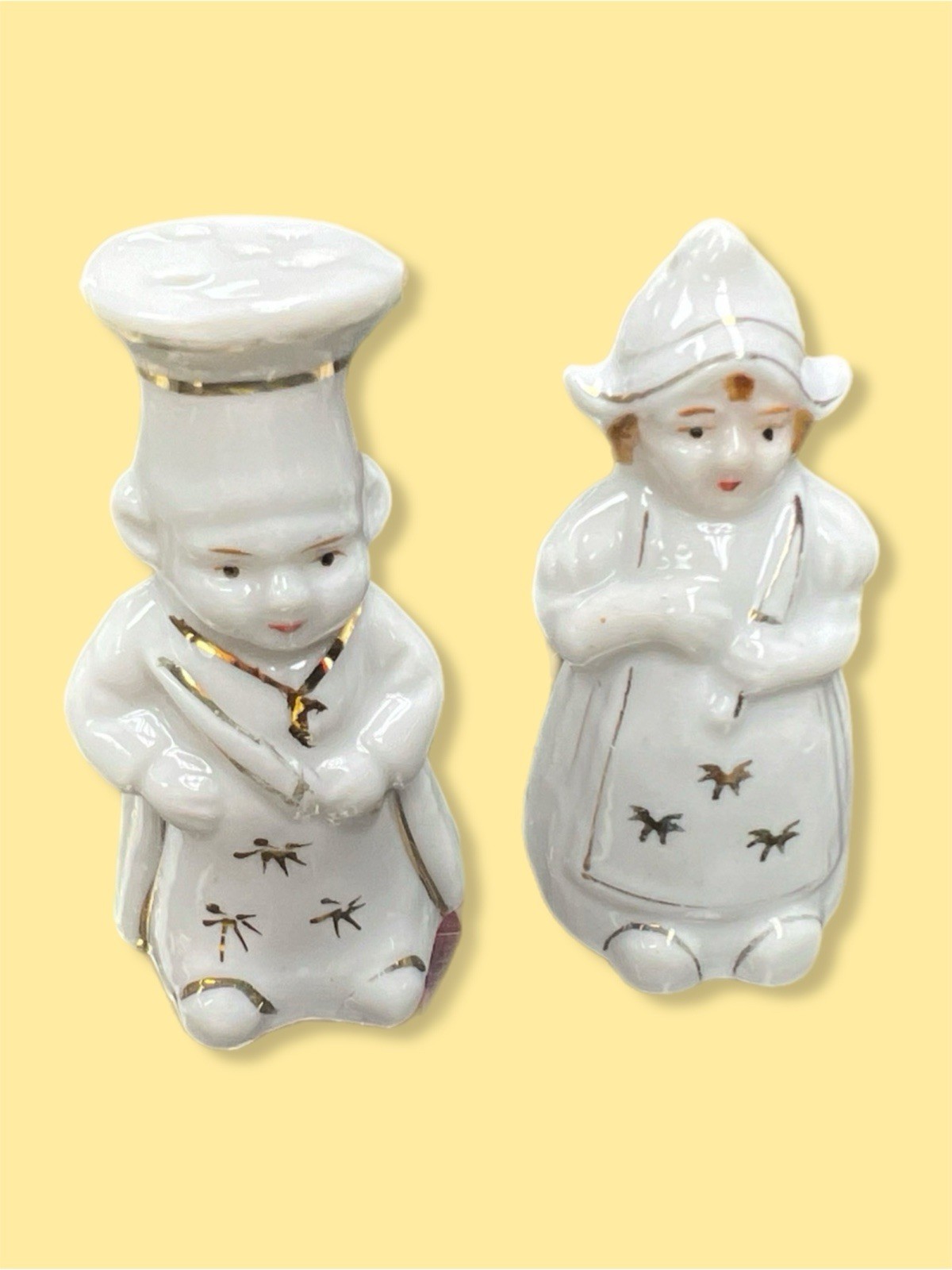Vintage Dutch Boy And Girl Salt And Pepper Shakers - Made In Japan