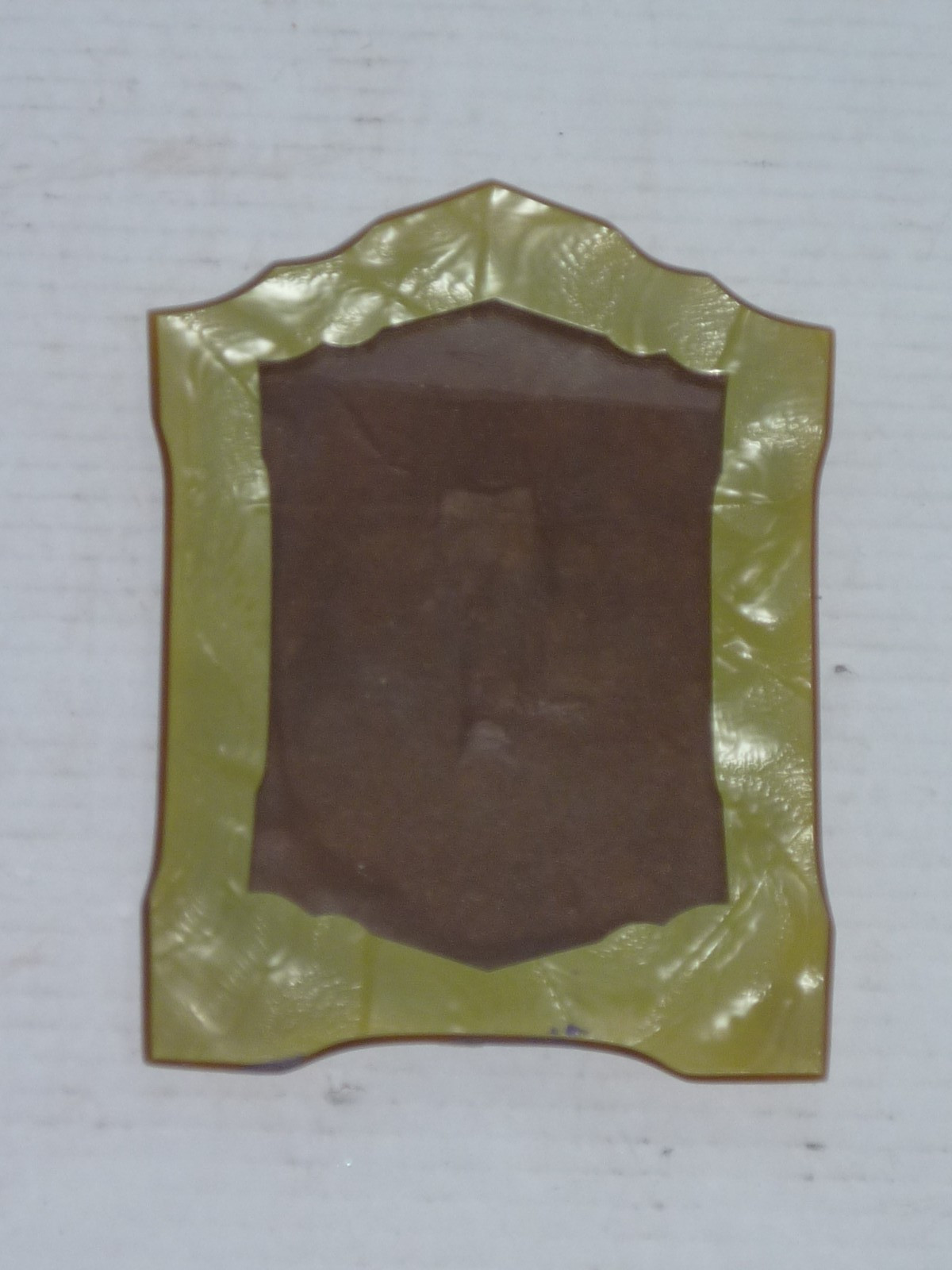 VINTAGE SHIMMERING GREEN CELLULOID PICTURE FRAME WITH GLASS PLEASE READ