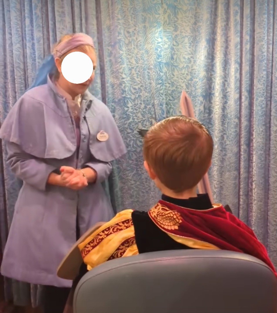 DISNEYLAND BIBBIDI BOBBIDI BOUTIQUE RARE CAST MEMBER UNIFORM COAT