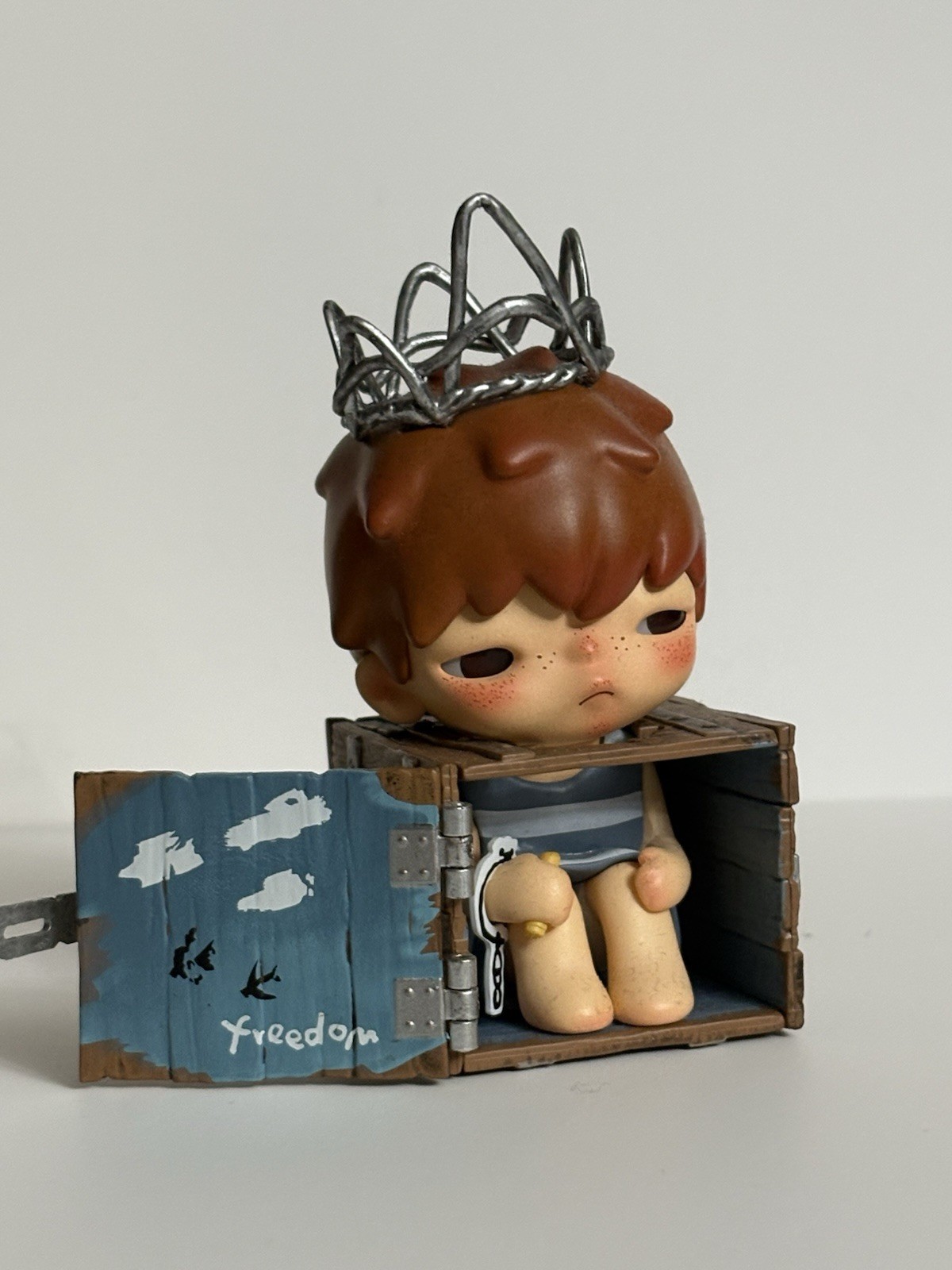 POP MART Hirono figure “breakout plan” Echo series handmade 3.8 inches POP MART Hirono figure “breakout plan” Echo series handmade 3.8 inches