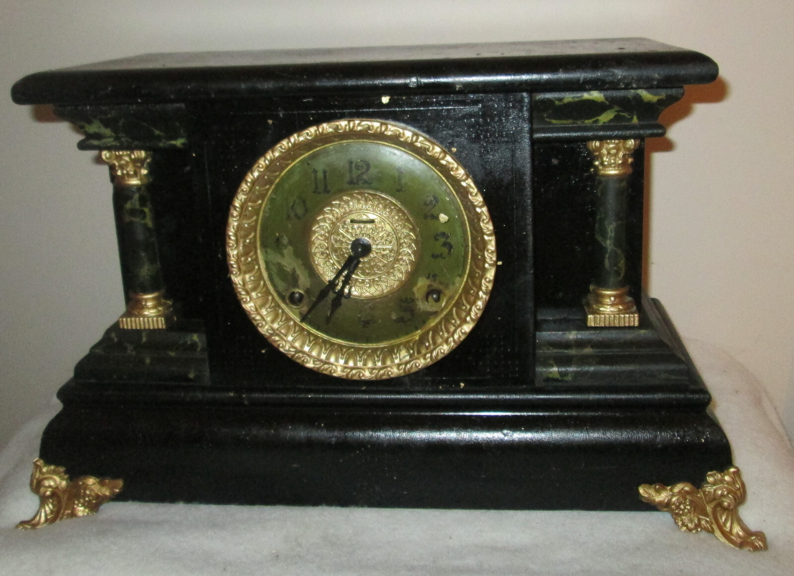Antique E. Ingraham Oak Clock Bristol Connecticut Chimes 2 COLUMNS 8 Day 12-1903