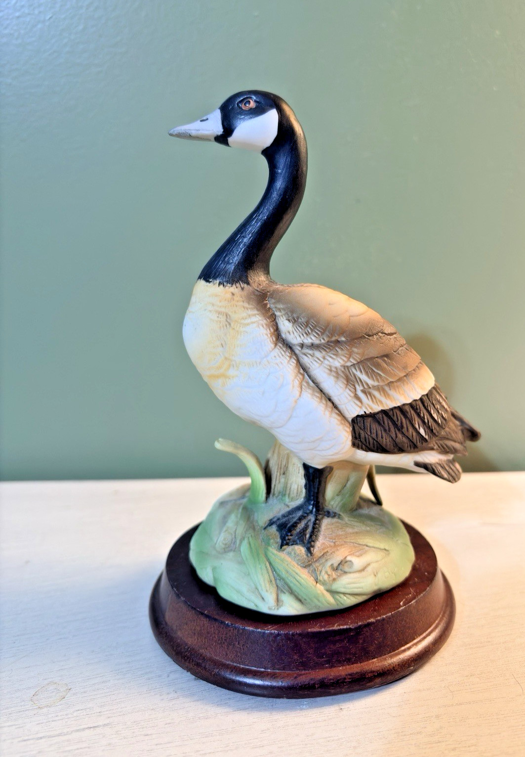 Vintage Porcelain Canada Goose Figurine Wood Base 7\