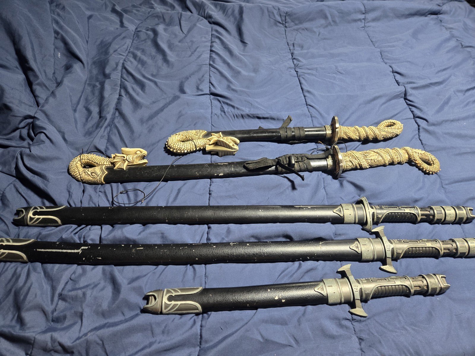 Lot of 5 United Cutlery Samurai 3000 Futuristic Ninja Collection Set- Read Desc. Lot of 5 United Cutlery Samurai 3000 Futuristic Ninja Collection Set- Read Desc.