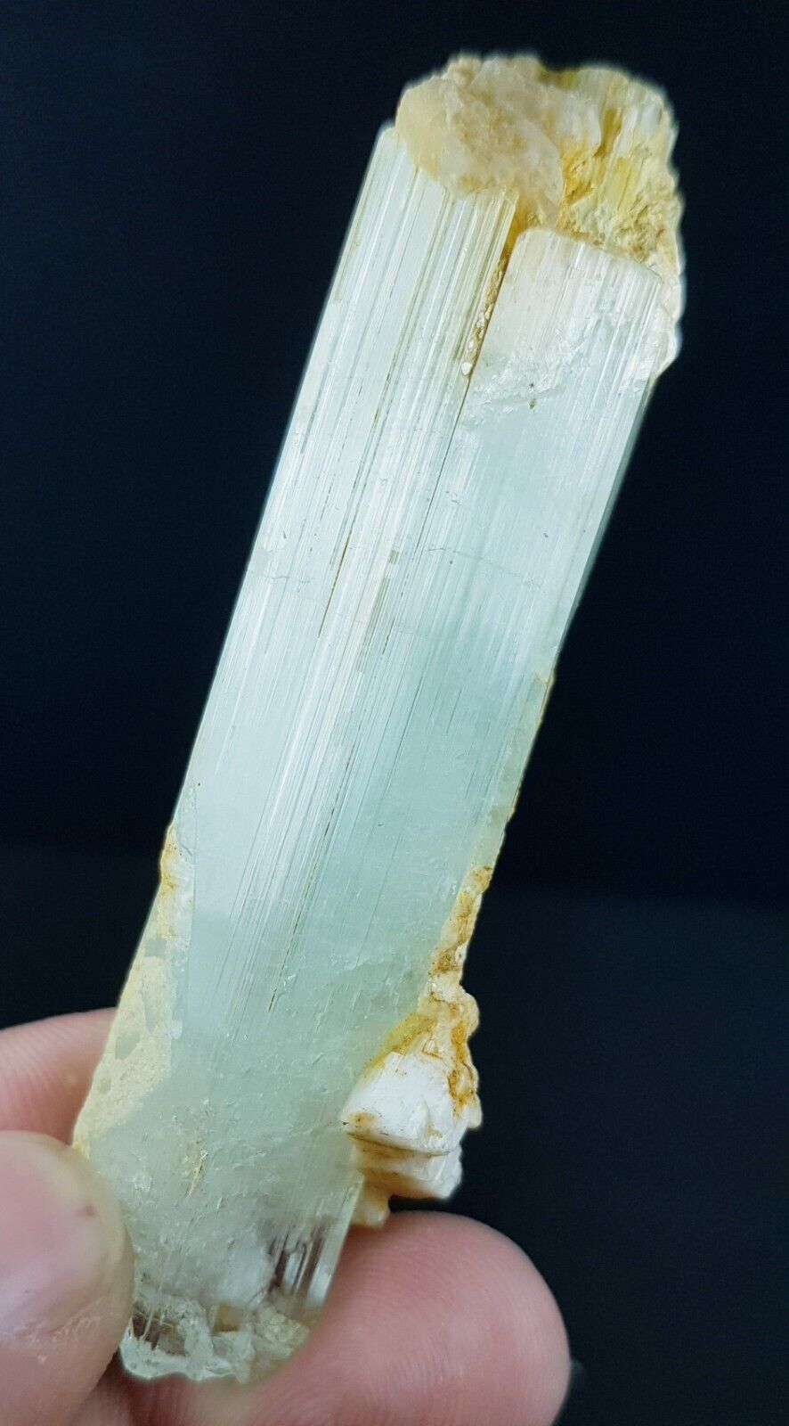 194Ct Natural Terminated Aqua Blue Color AQUAMARINE Long Crystal From Pakistan