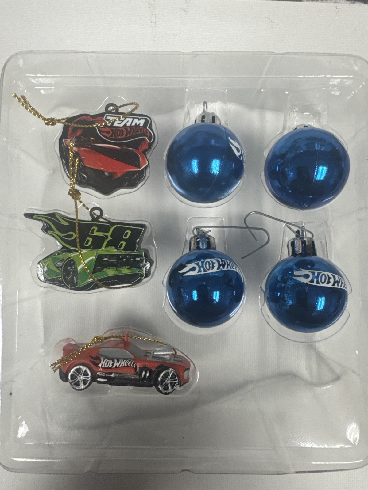 HotWheels 7 Piece Holiday Christmas Ornament Set HotWheels 7 Piece Holiday Christmas Ornament Set