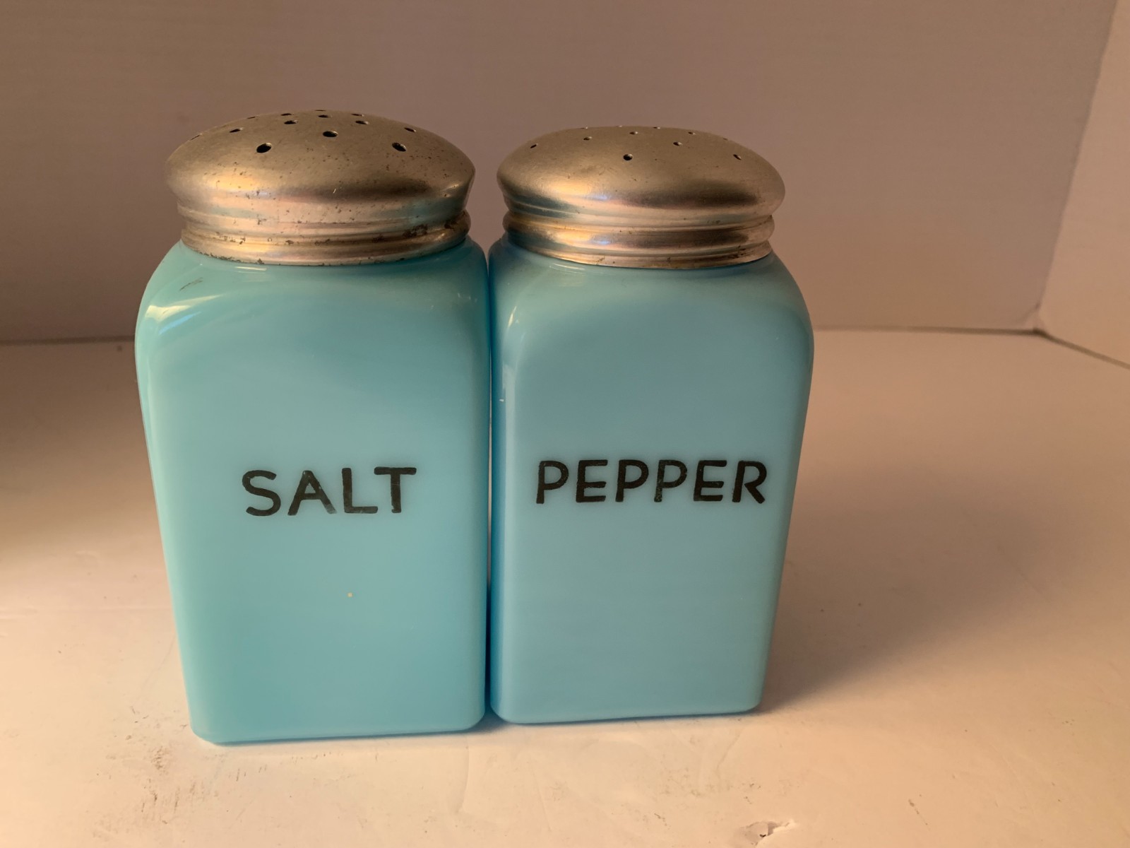 Rare Chalaine Blue McKee Salt & Pepper Shakers 1930's Excellent Condition