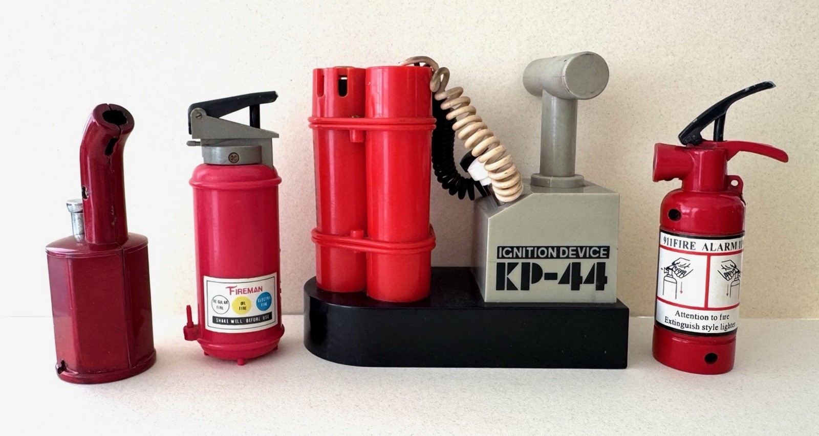 4 Vtg Novelty Butane Lighters Dynamite Fire Extinguishers Beetland Korea China