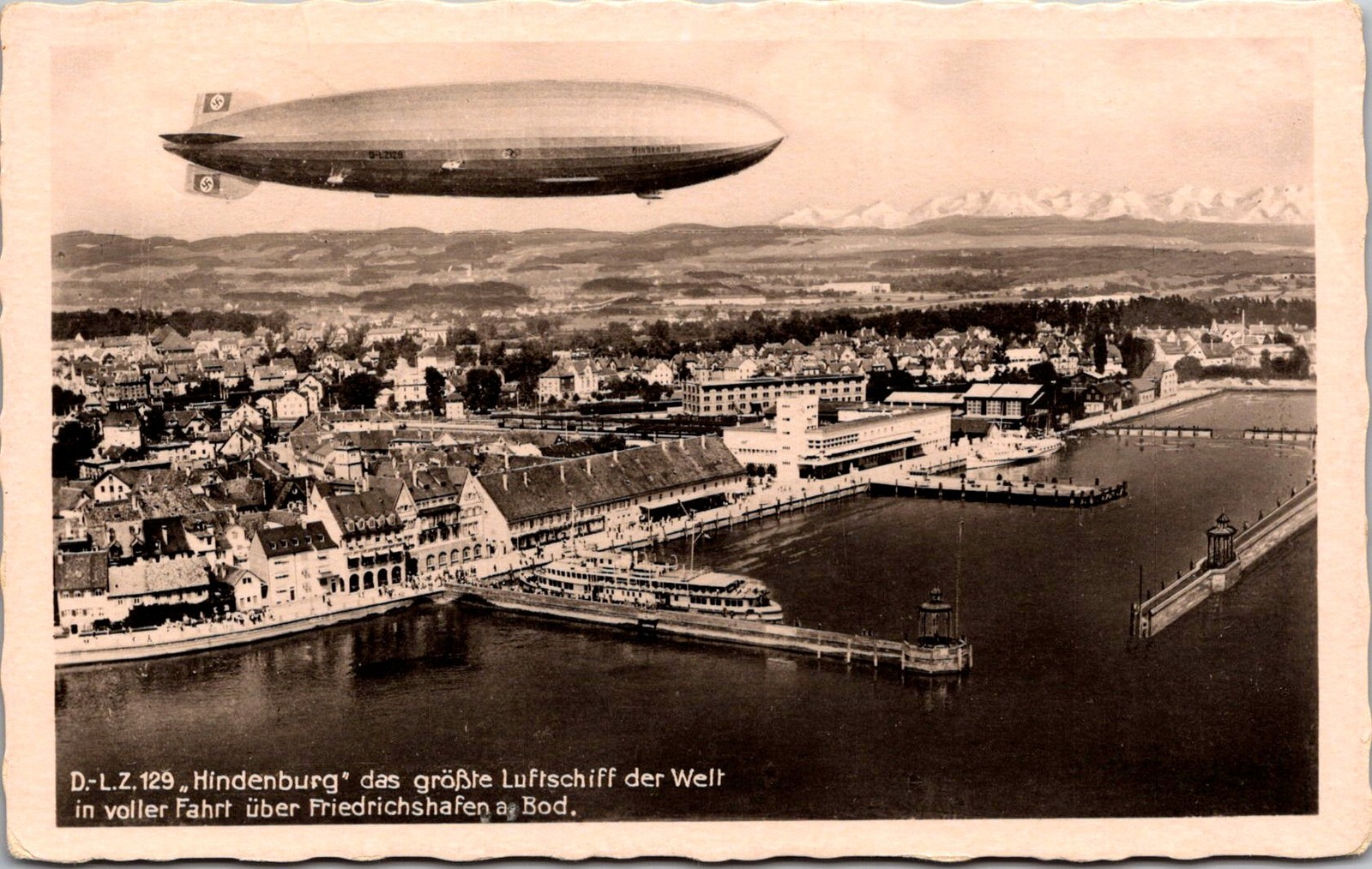 1938 Hindenburg Zeppelin over Friedrichshafen Vintage Postcard 4P23-21
