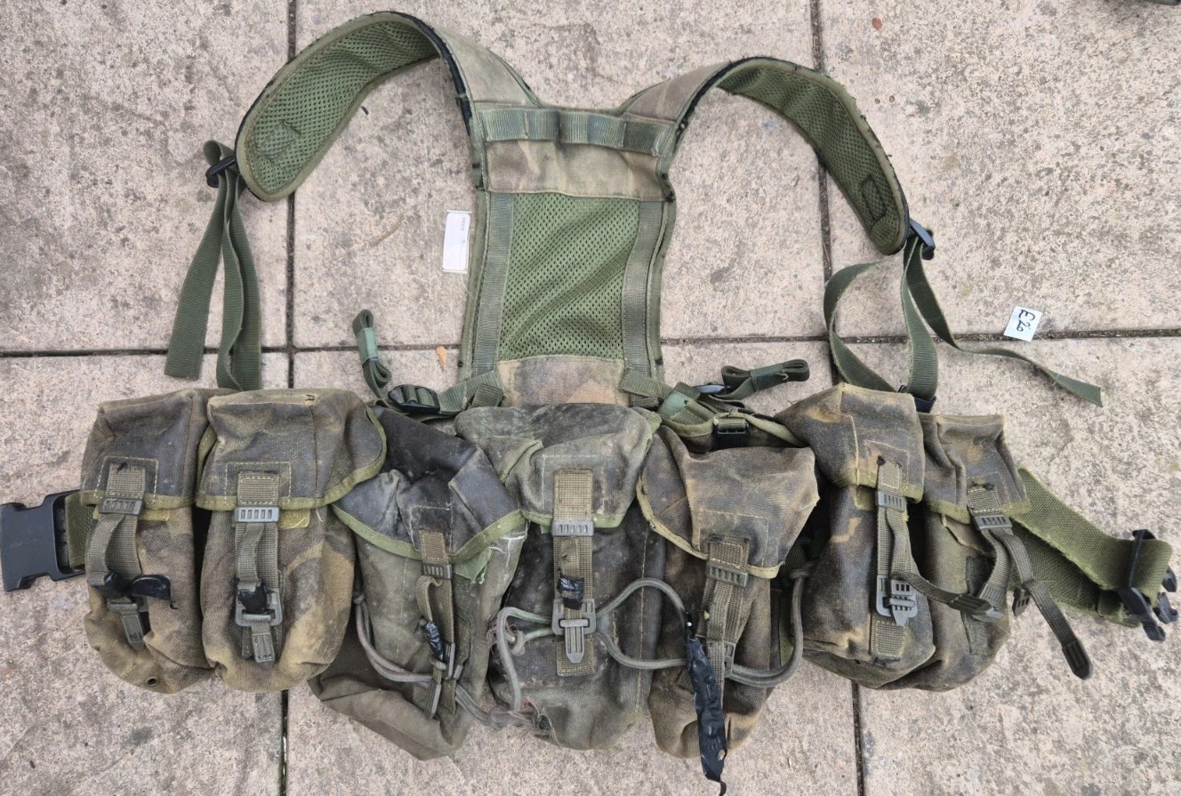 Genuine British Army Woodland DPM Webbing Set 5 X Pouches, BELT MEDIUM