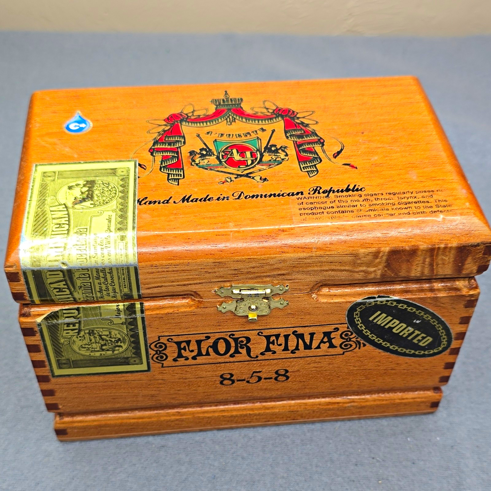 A. Fuente Flor Fina 8-5-8 Natural Handmade Wooden Cigar Box (BOX ONLY)