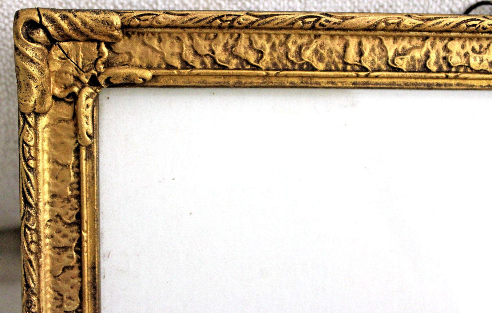ANTIQUE FITS 5 X 10 VICTORIAN ARTS & CRAFTS PICTURE FRAME GOLD GILT ORNATE WOOD