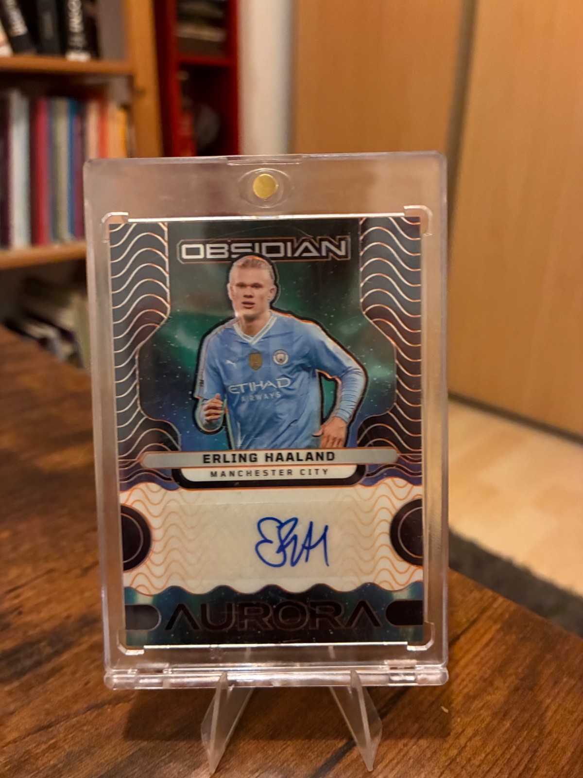 2023-24 Panini Obsidian Erling Haaland Aurora Autographs Electric Etch Orange /2