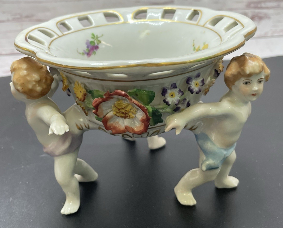 VINTAGE VON SCHIERHOLZ GERMANY CHERUB FOOTED COMPOTE PORCELAIN 3 PUTTI
