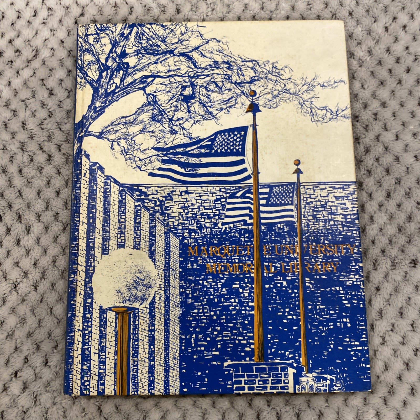 Marquette University Yearbook Hilltop 1977 Milwaukee Wisconsin CLEAN
