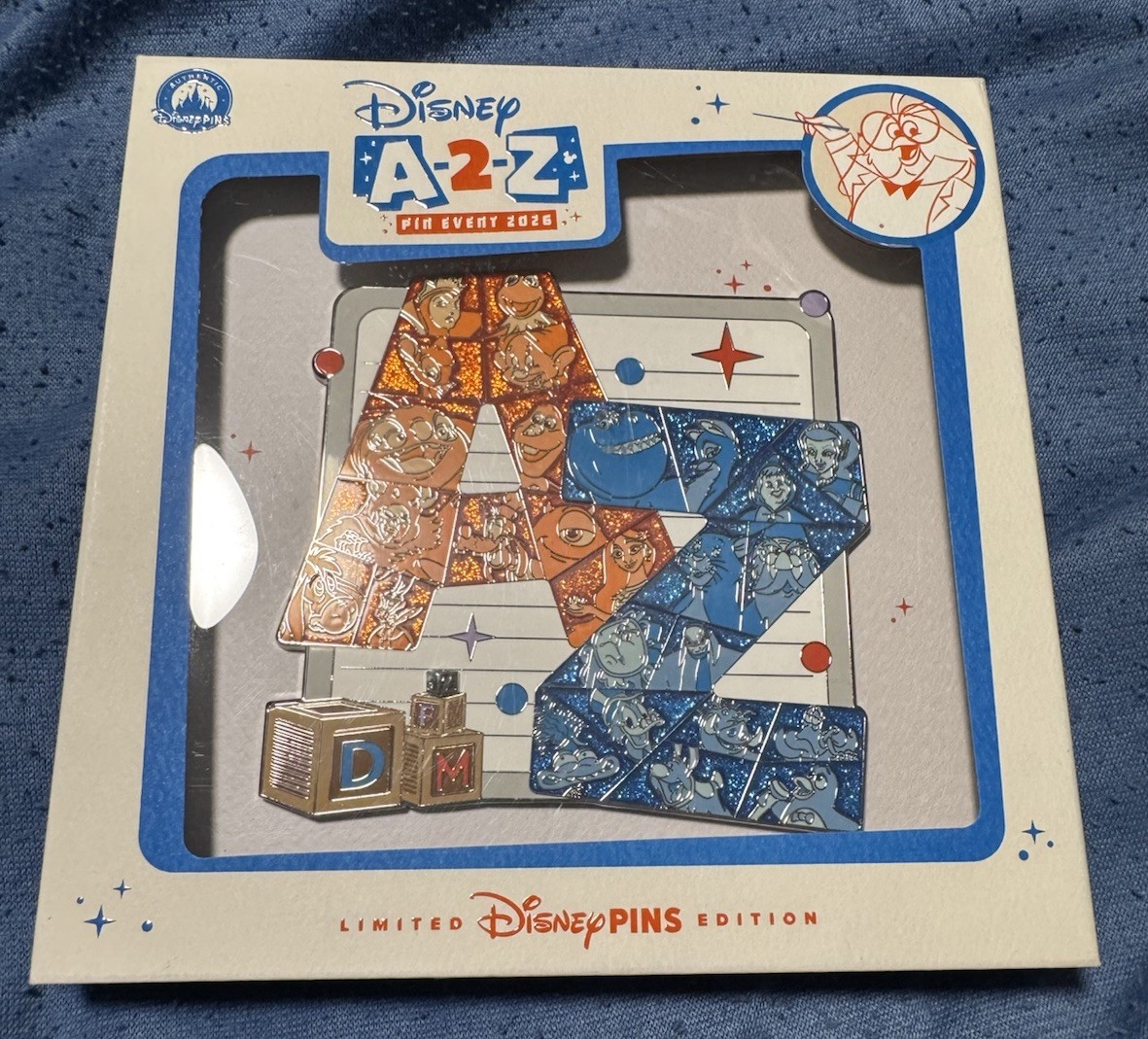 Disney A 2 Z Pin Event 2026 A-Z Jumbo Pin LE 400 Glitter