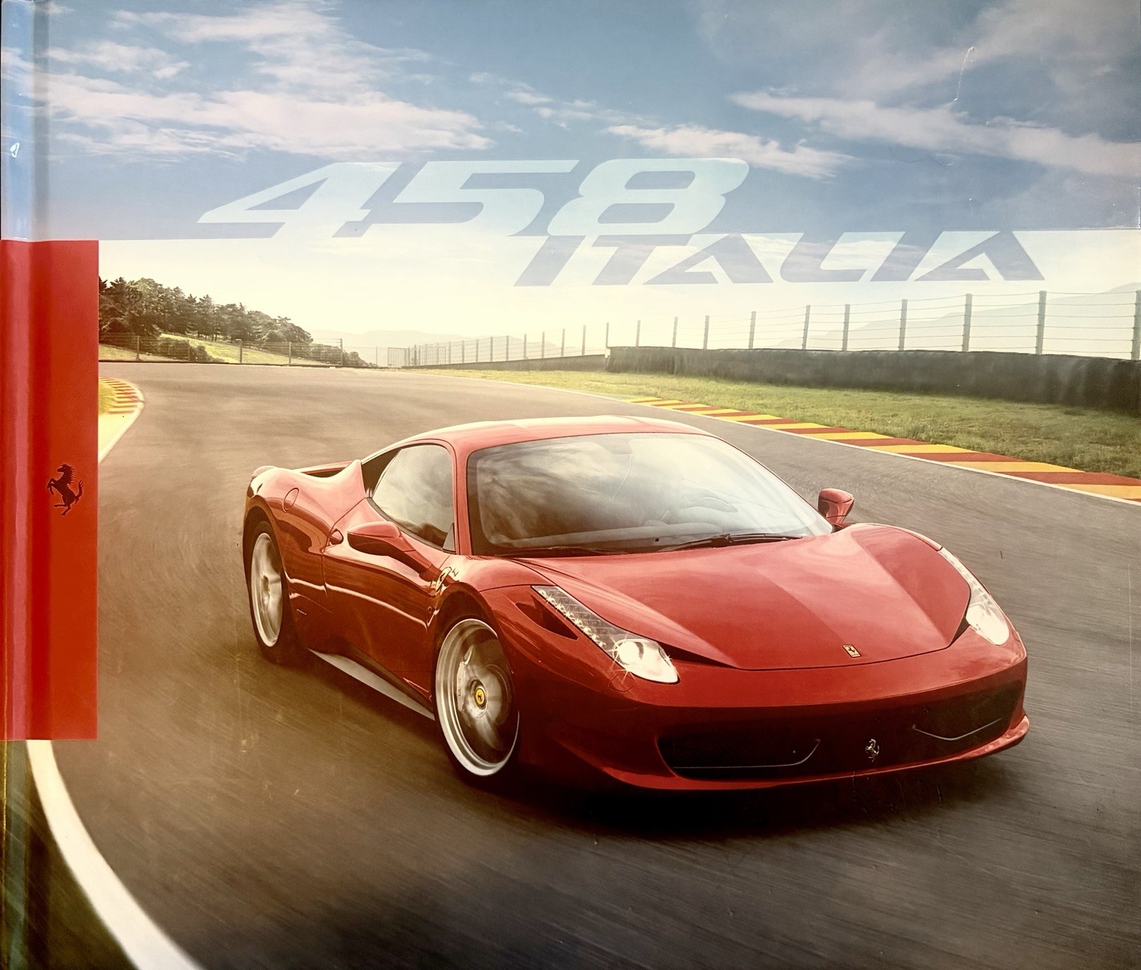 GENUINE FERRARI 458 ITALIA HARDCOVER BROCHURE BOOK SALES CATALOG LITERATURE OEM GENUINE FERRARI 458 ITALIA HARDCOVER BROCHURE BOOK SALES CATALOG LITERATURE OEM