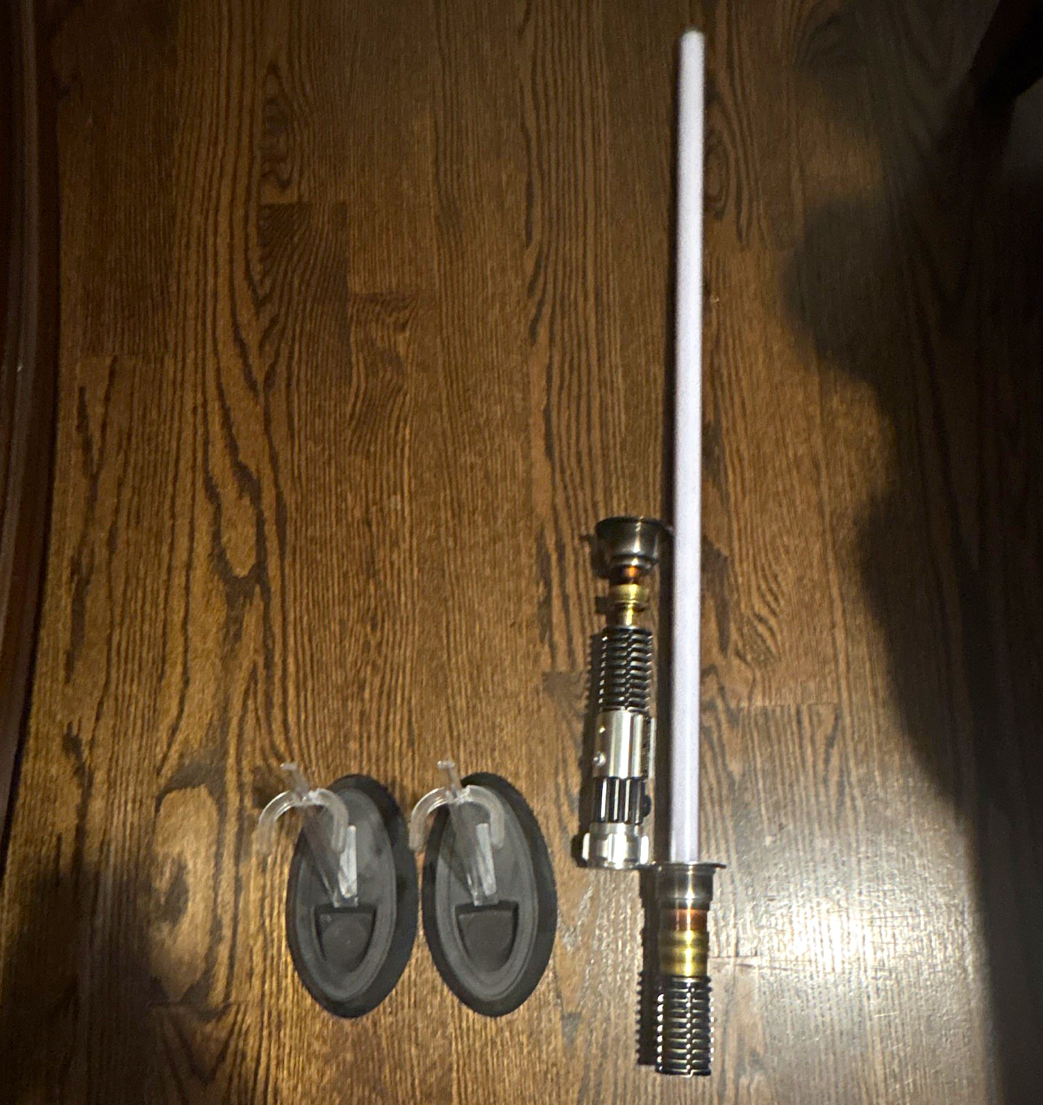 Obi Wan Kenobi Galaxys Edge Lightsaber NO BLADE- HAD SHIPPING ISSUES 