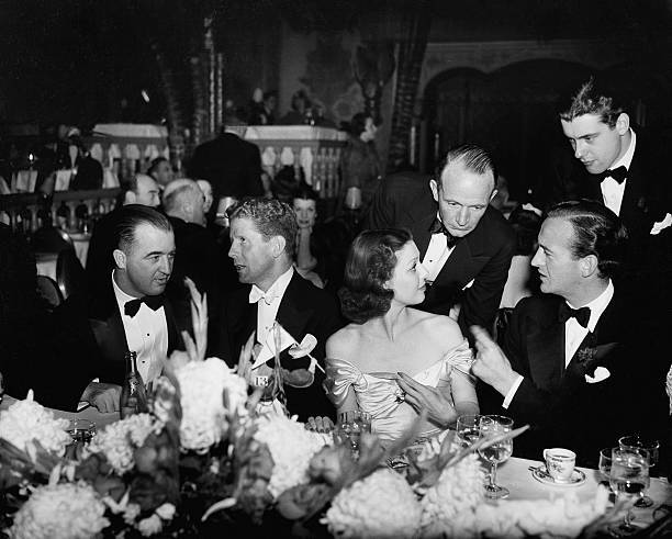 Rudy Vallee, Loretta Young, David Niven And Richard Greene 1940 OLD PHOTO Rudy Vallee, Loretta Young, David Niven And Richard Greene 1940 OLD PHOTO