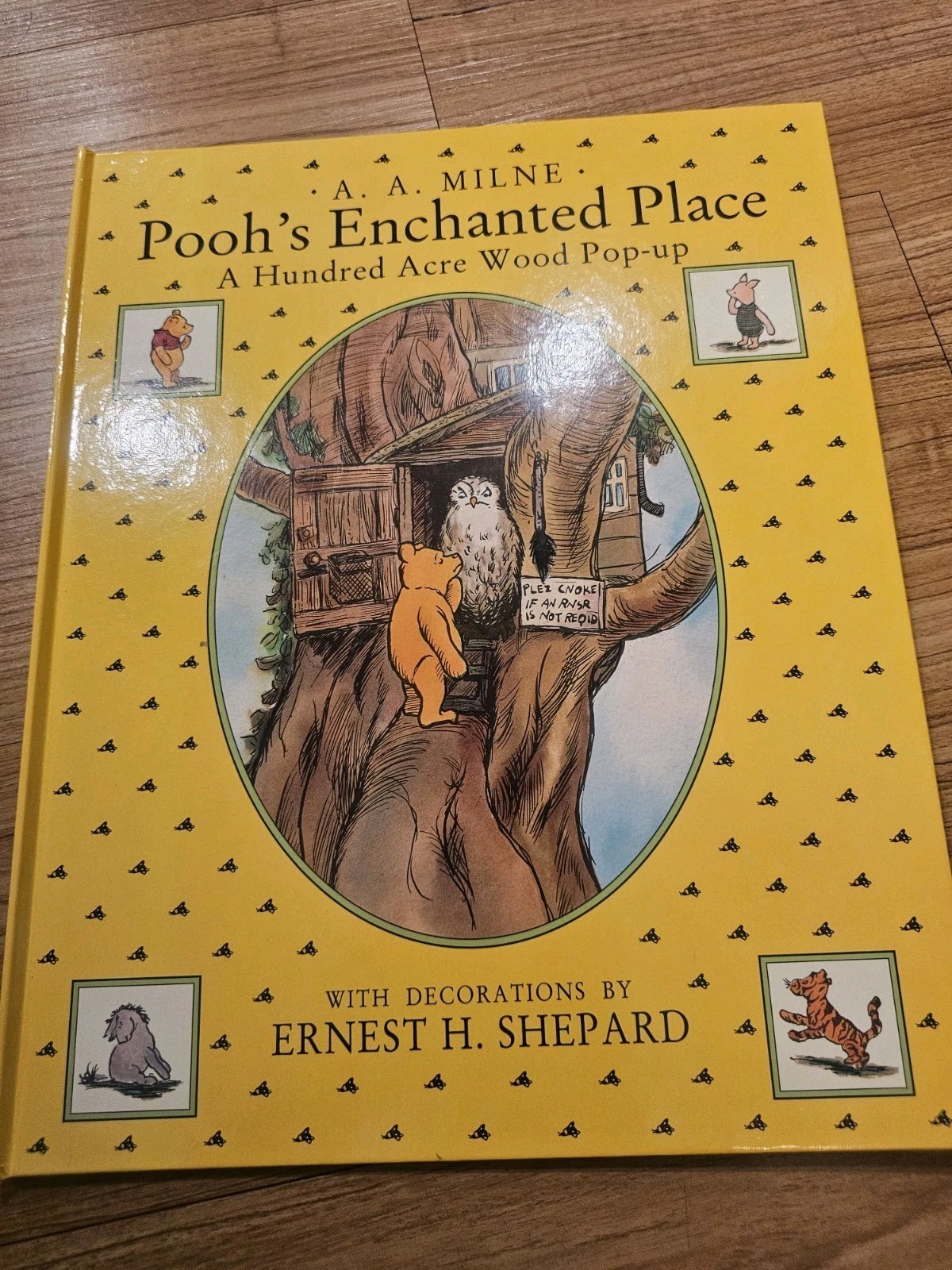 Vintage Pooh\'s Enchanted Place Hundred Acre Wood Pop Up Book Hard Cover
