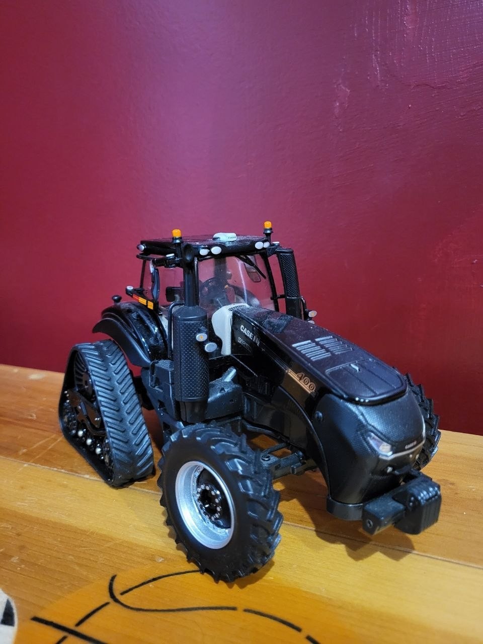 CASE IH 400 MAGNUM 1/32 SCALE ZFN44296