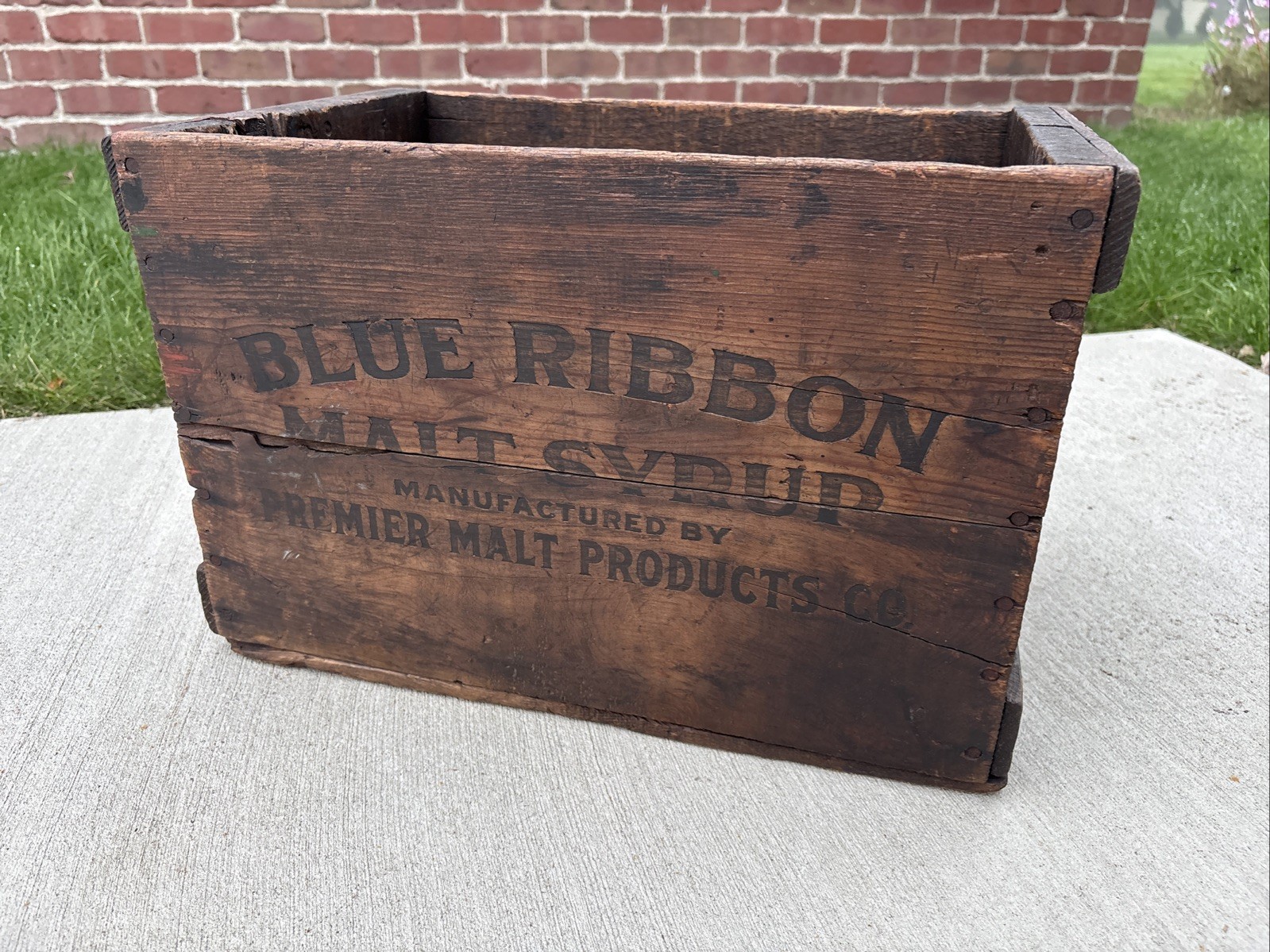 Vintage Blue Ribbon Malt Syrup Crate Premier Milwaukee Peoria Heights Box Pabst?