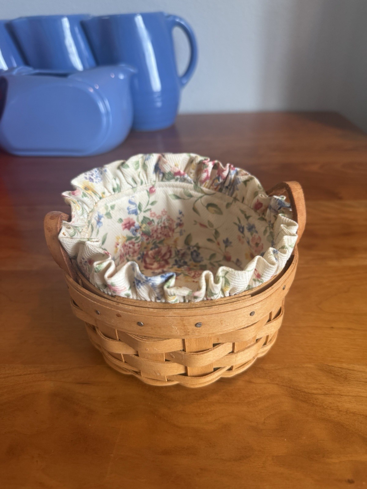 Vintage Longaberger handmade classic small round basket with floral liner lovely