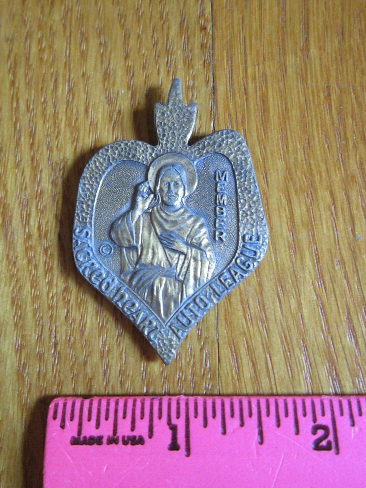 Vtg Sacred Heart Auto League Member Protector Badge Walls MI Saint Christopher